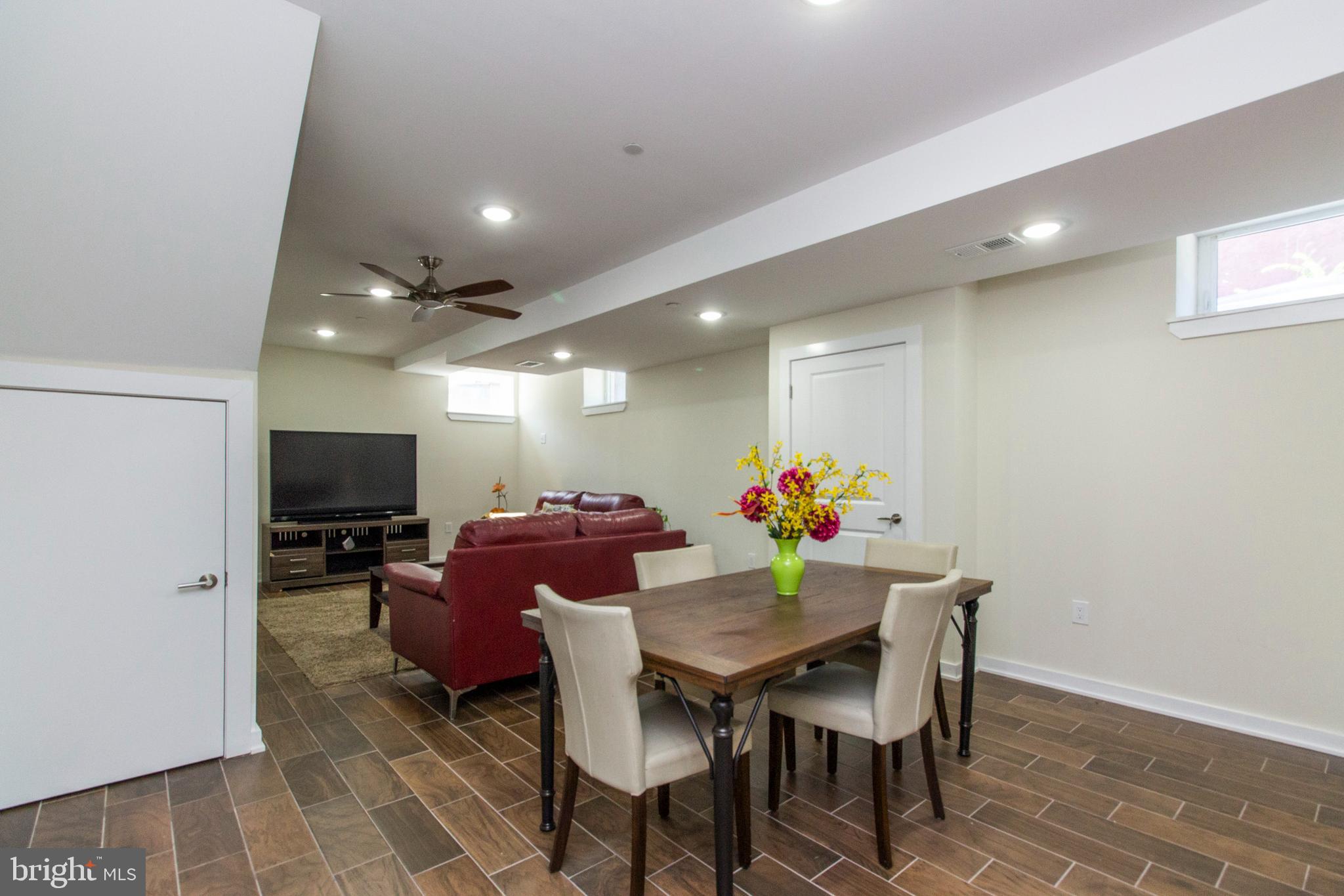 FRANCISVILLE - Residential Lease