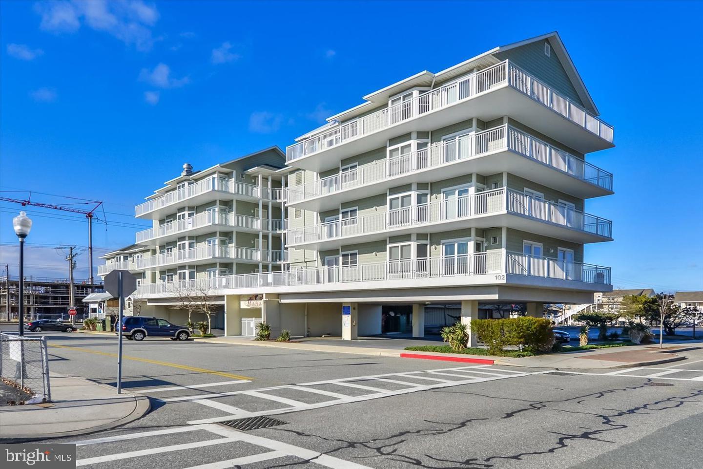 102 25TH STREET 302