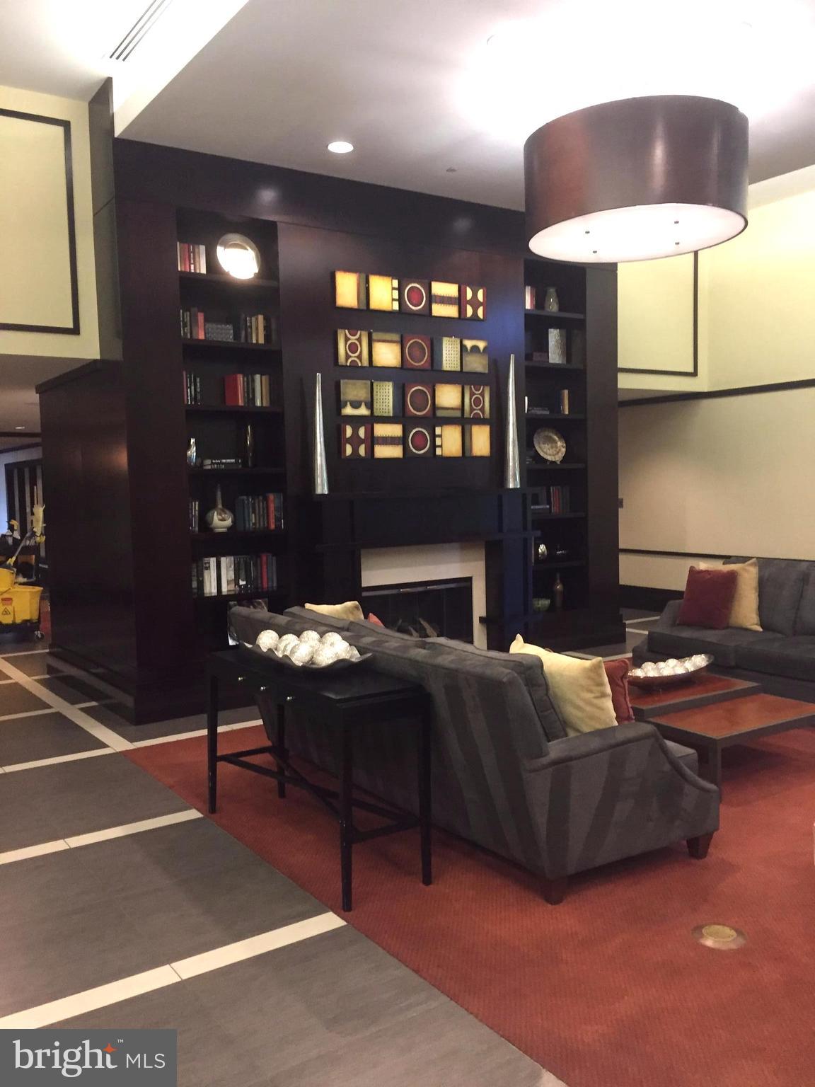 CENTURY SOUTH - Residential Lease