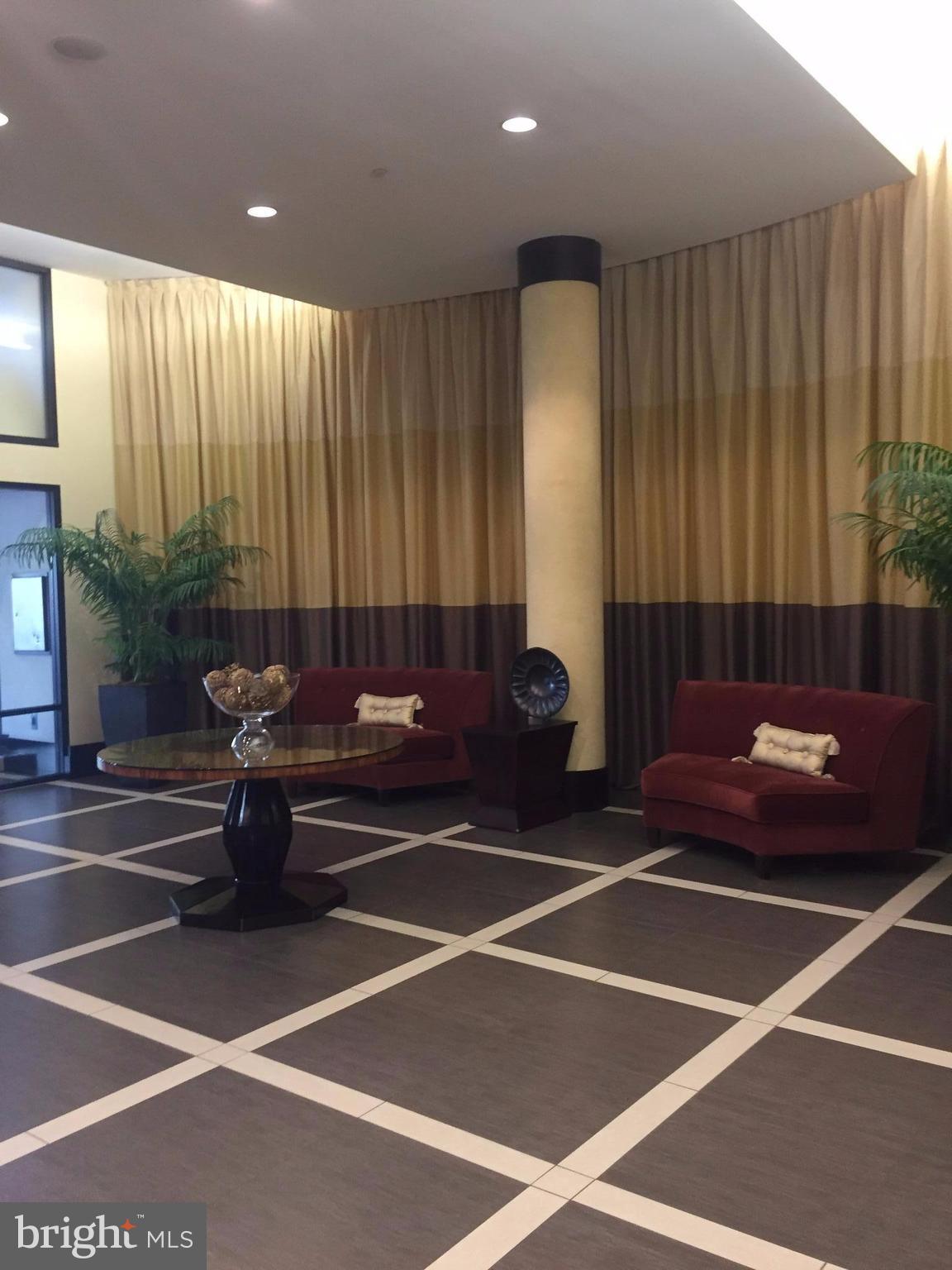 CENTURY SOUTH - Residential Lease