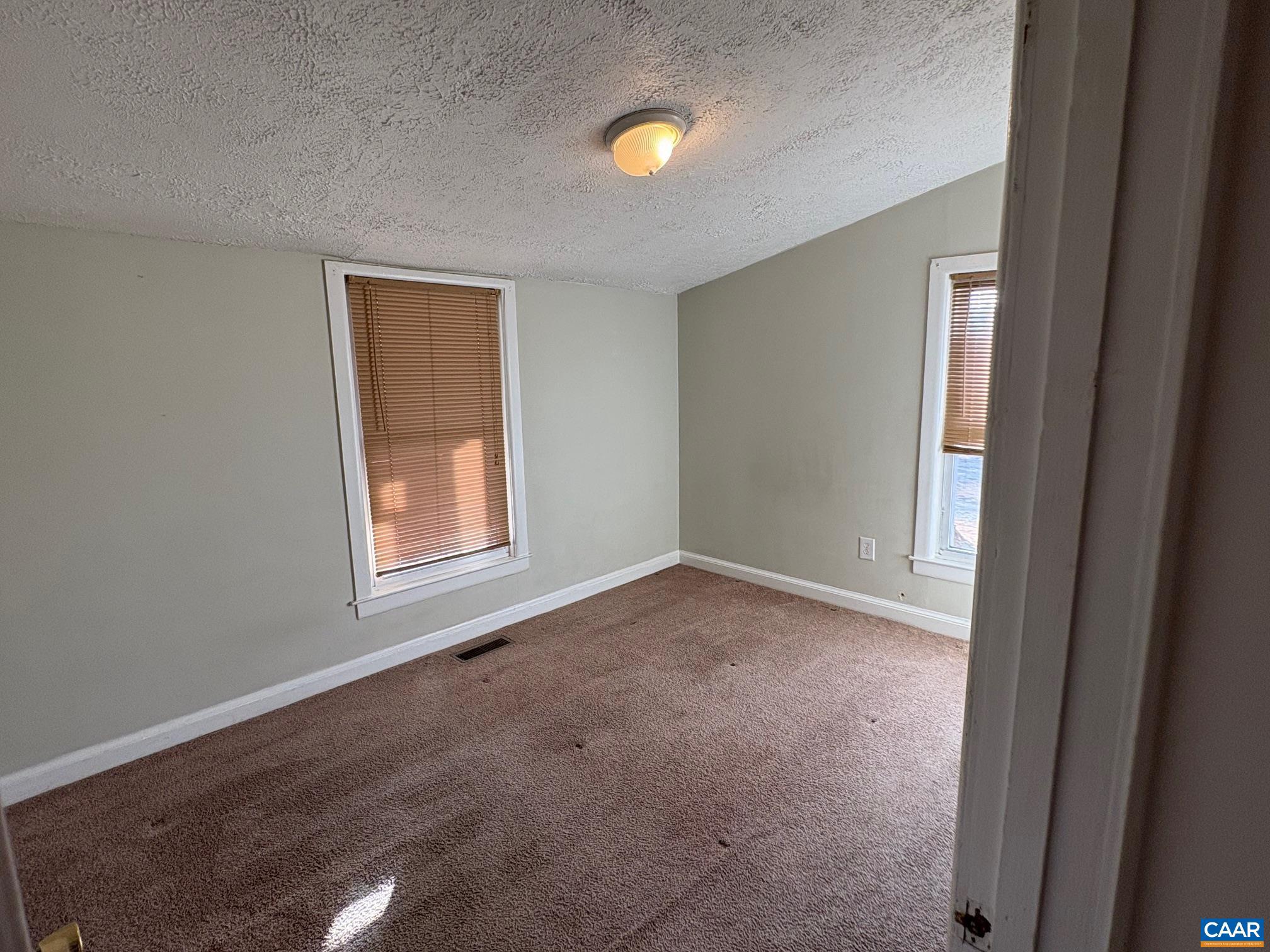 111&119 RESETTLEMENT RD