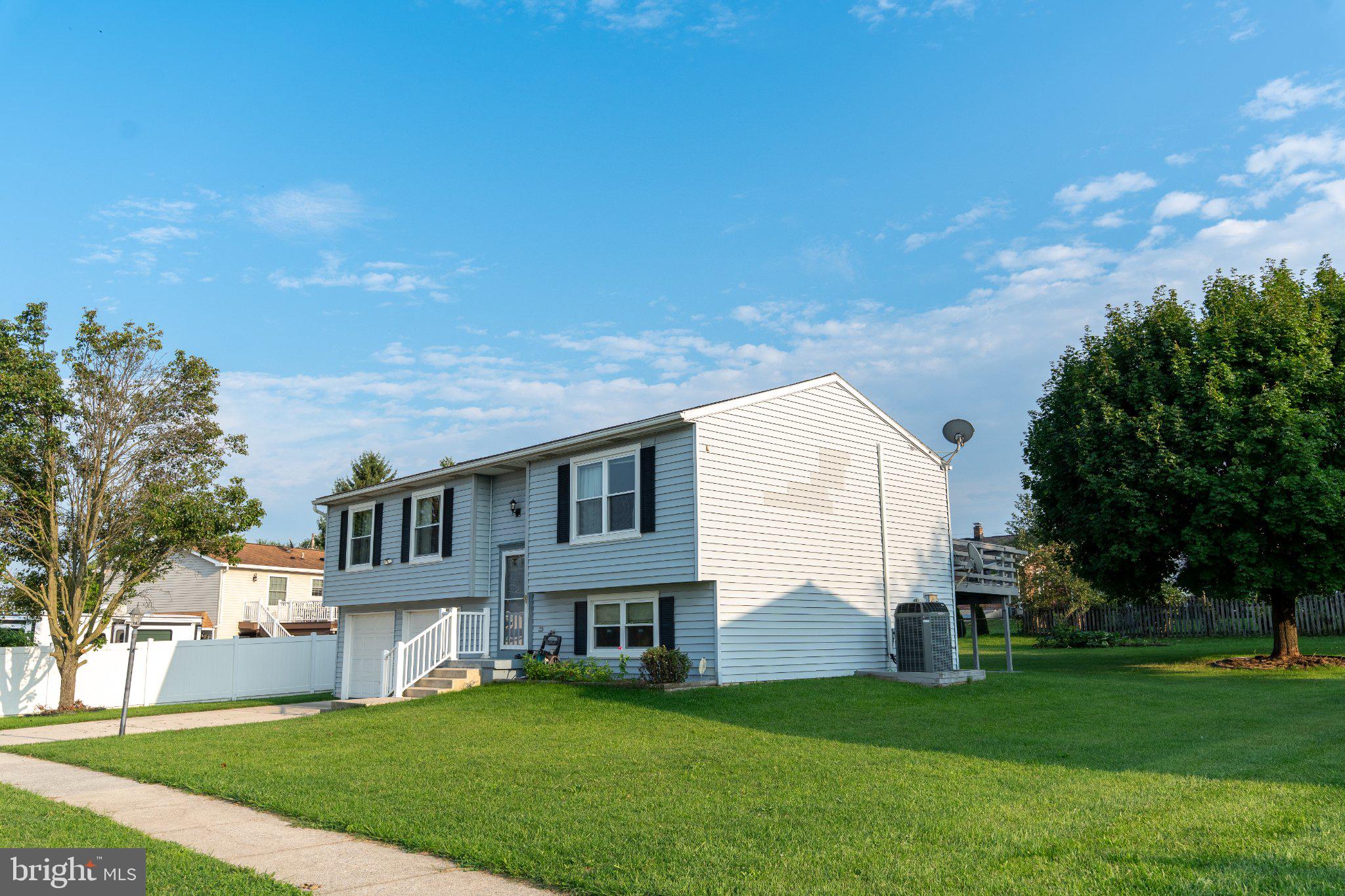 102 FAIRVIEW