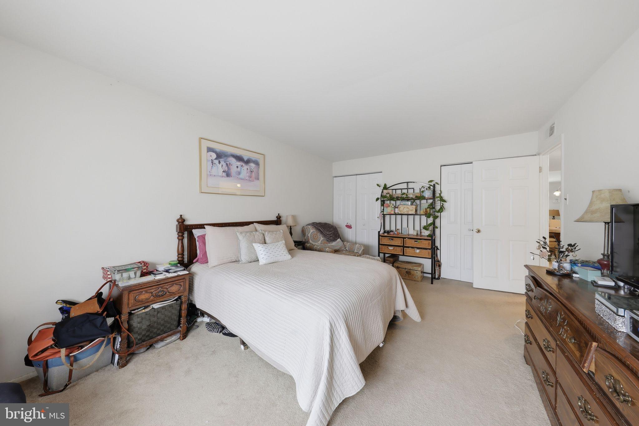 DANBURY VILLAGE - Residential