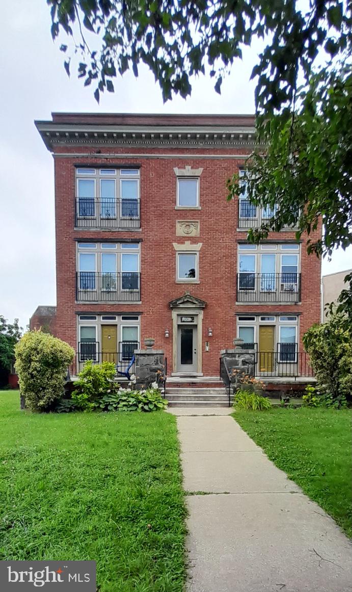 901 CHAUNCEY AVENUE