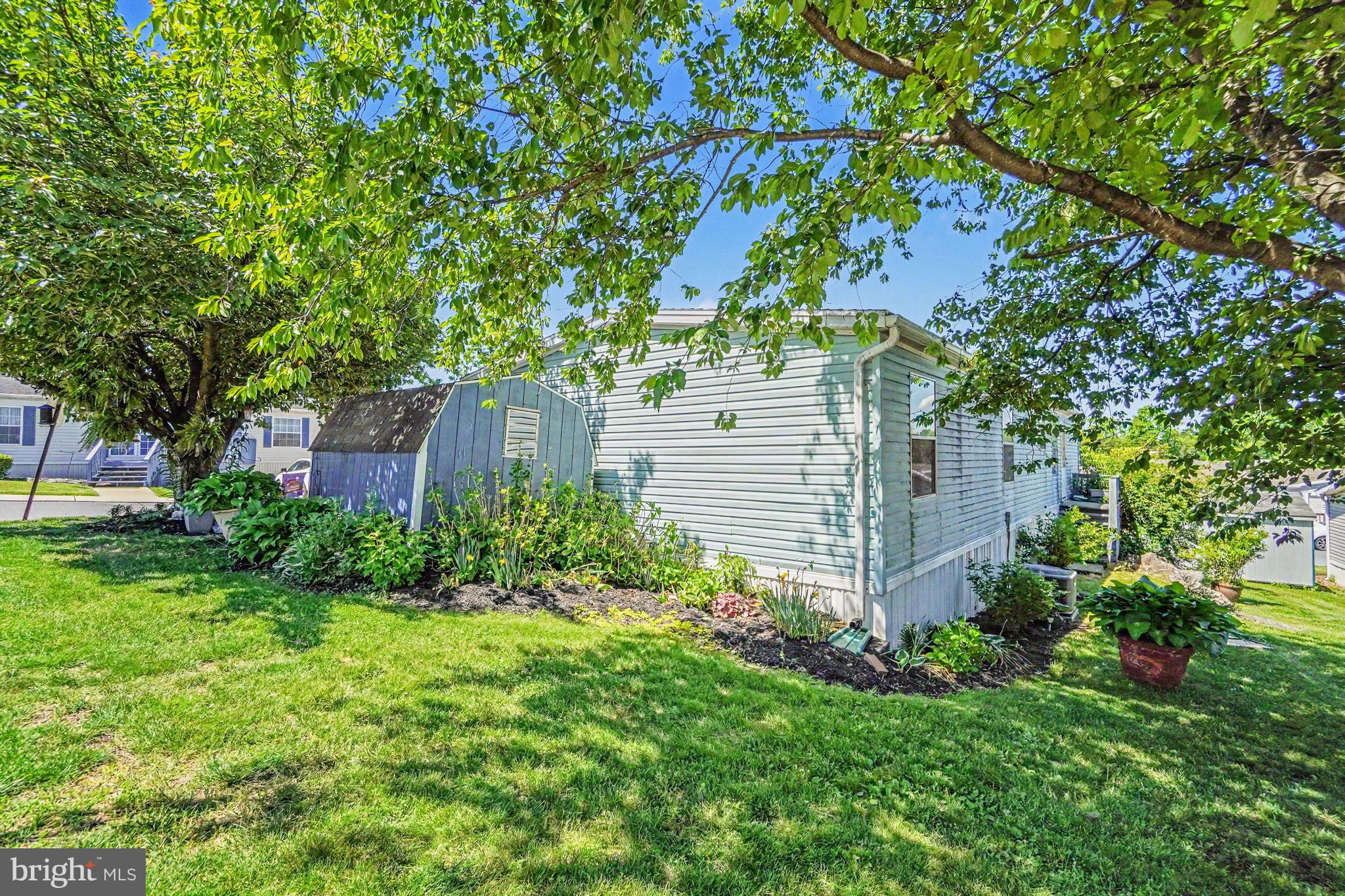 29 KATHERINE AVE