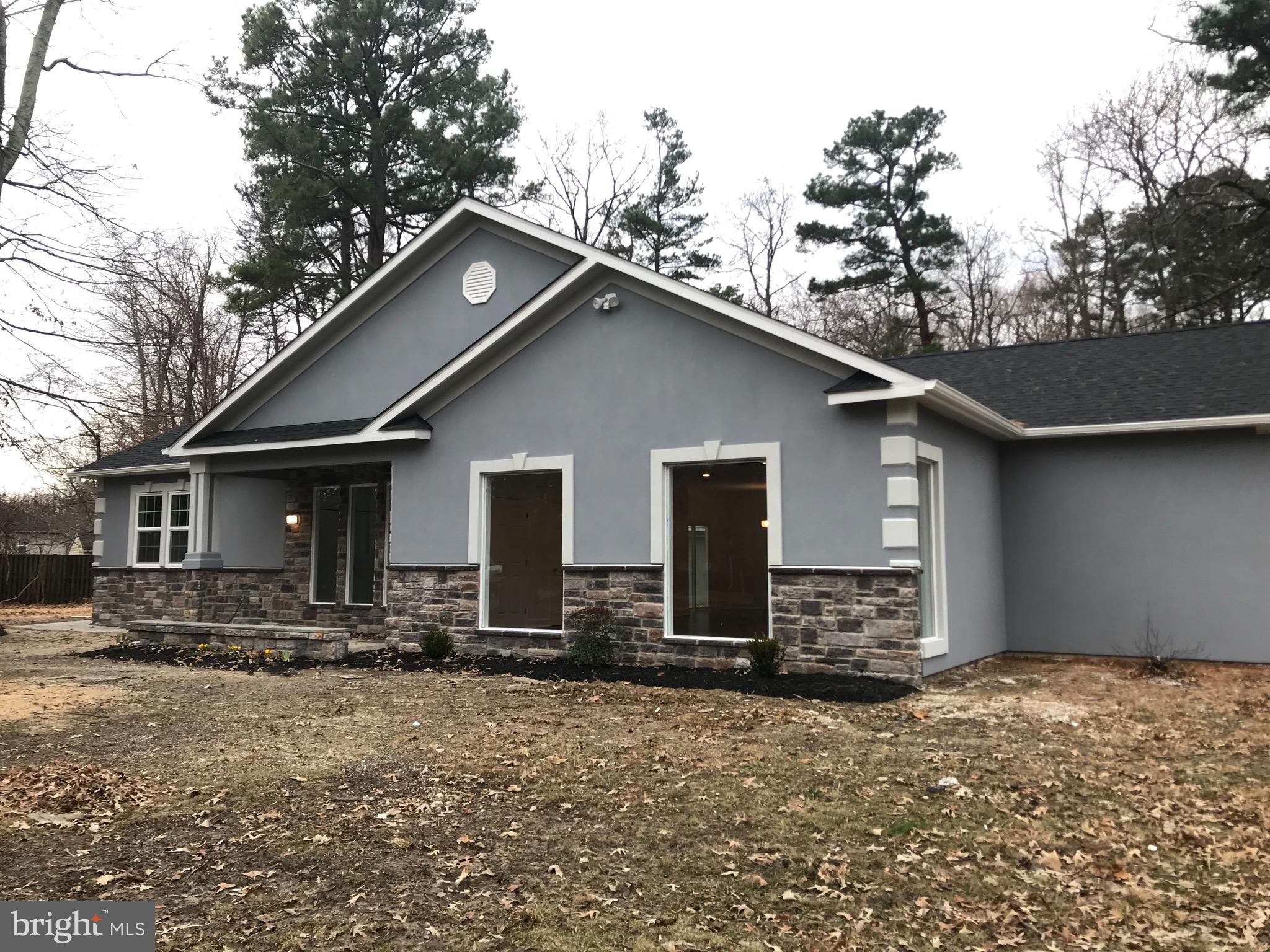 CALVERT MANOR - Residential