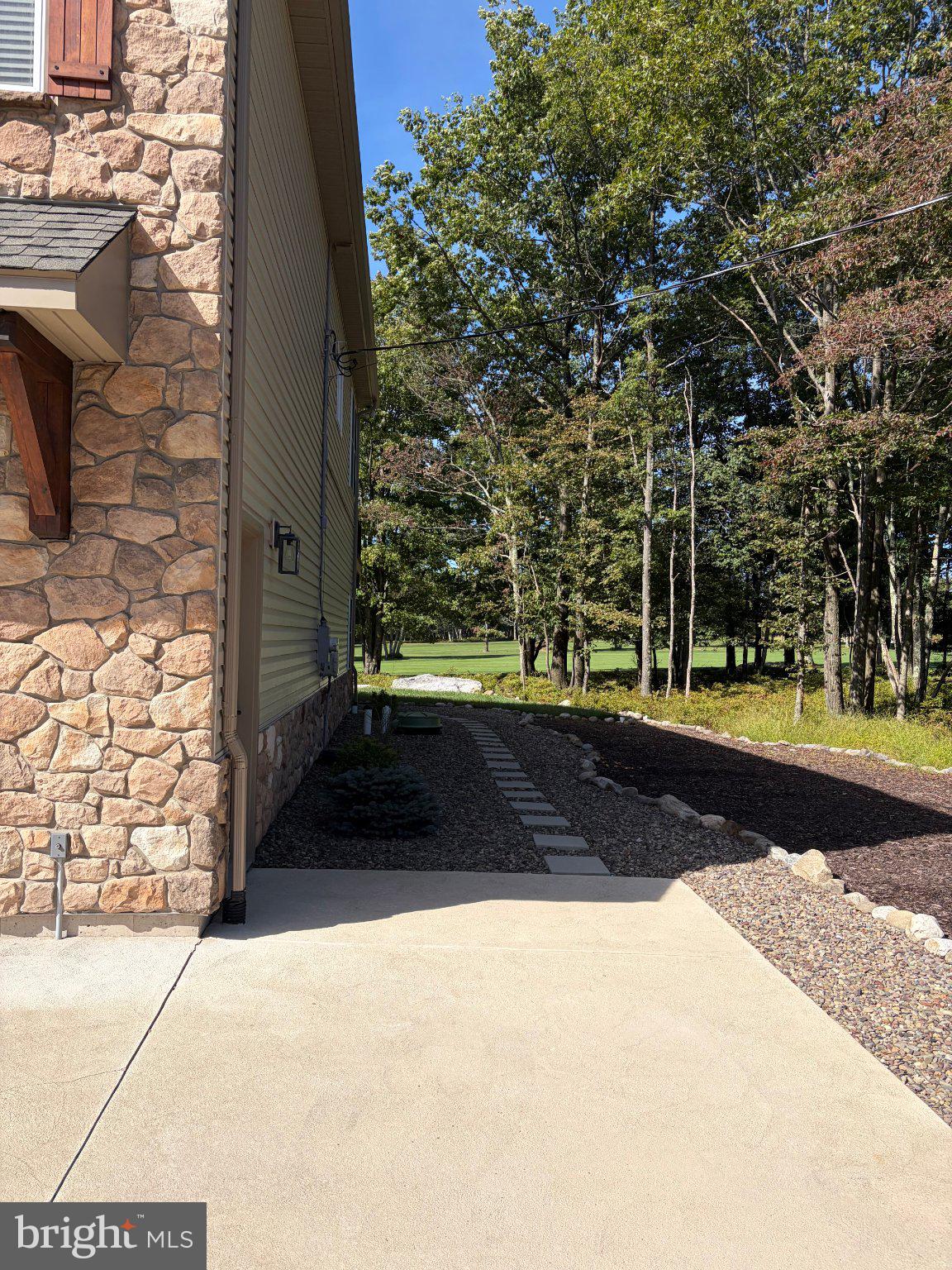 42 SPYGLASS DRIVE