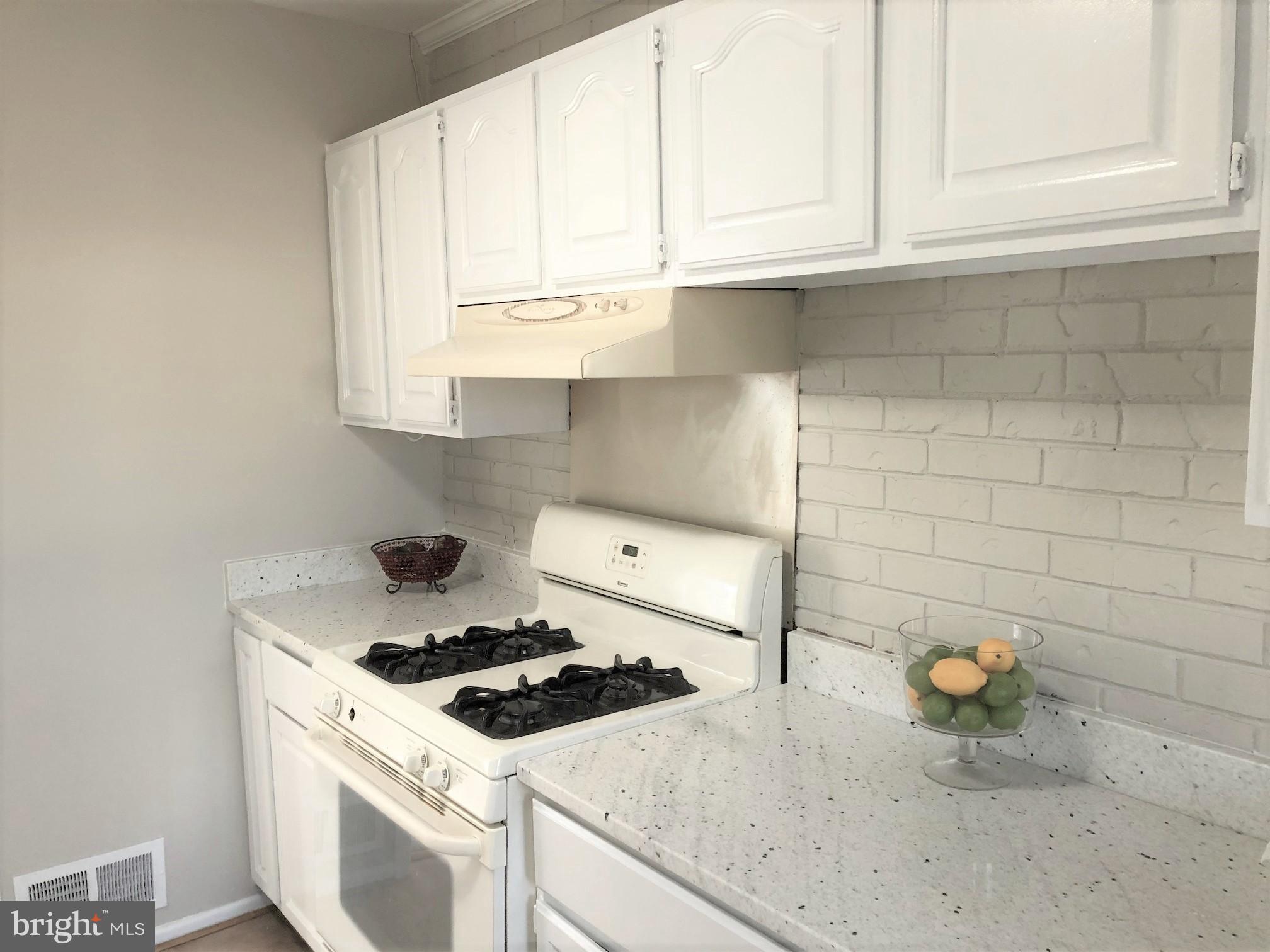 MONTICELLO WOODS - Residential