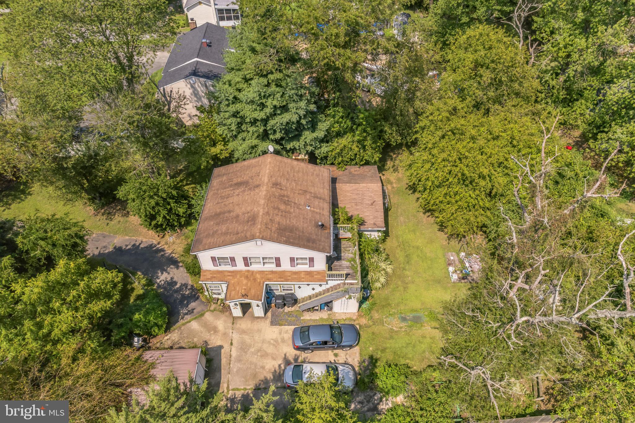 GOLDEN BEACH - Residential