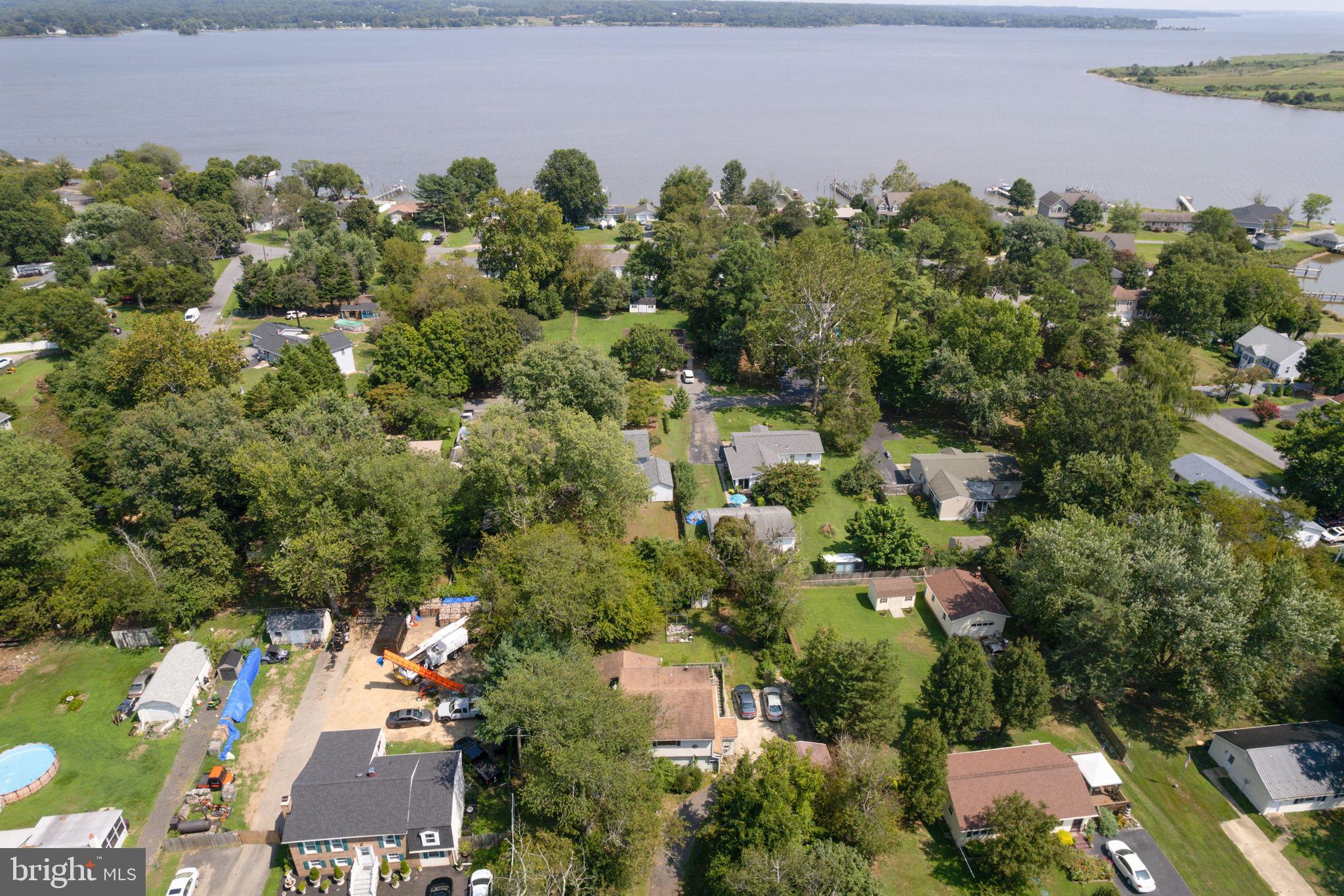 GOLDEN BEACH - Residential