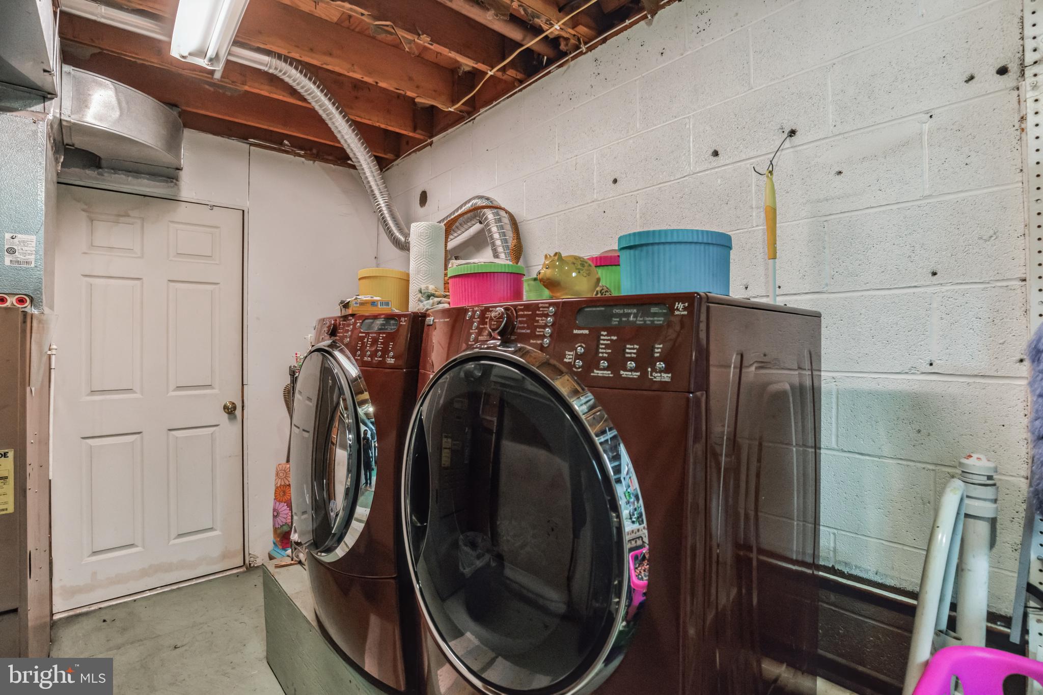 GOLDEN BEACH - Residential