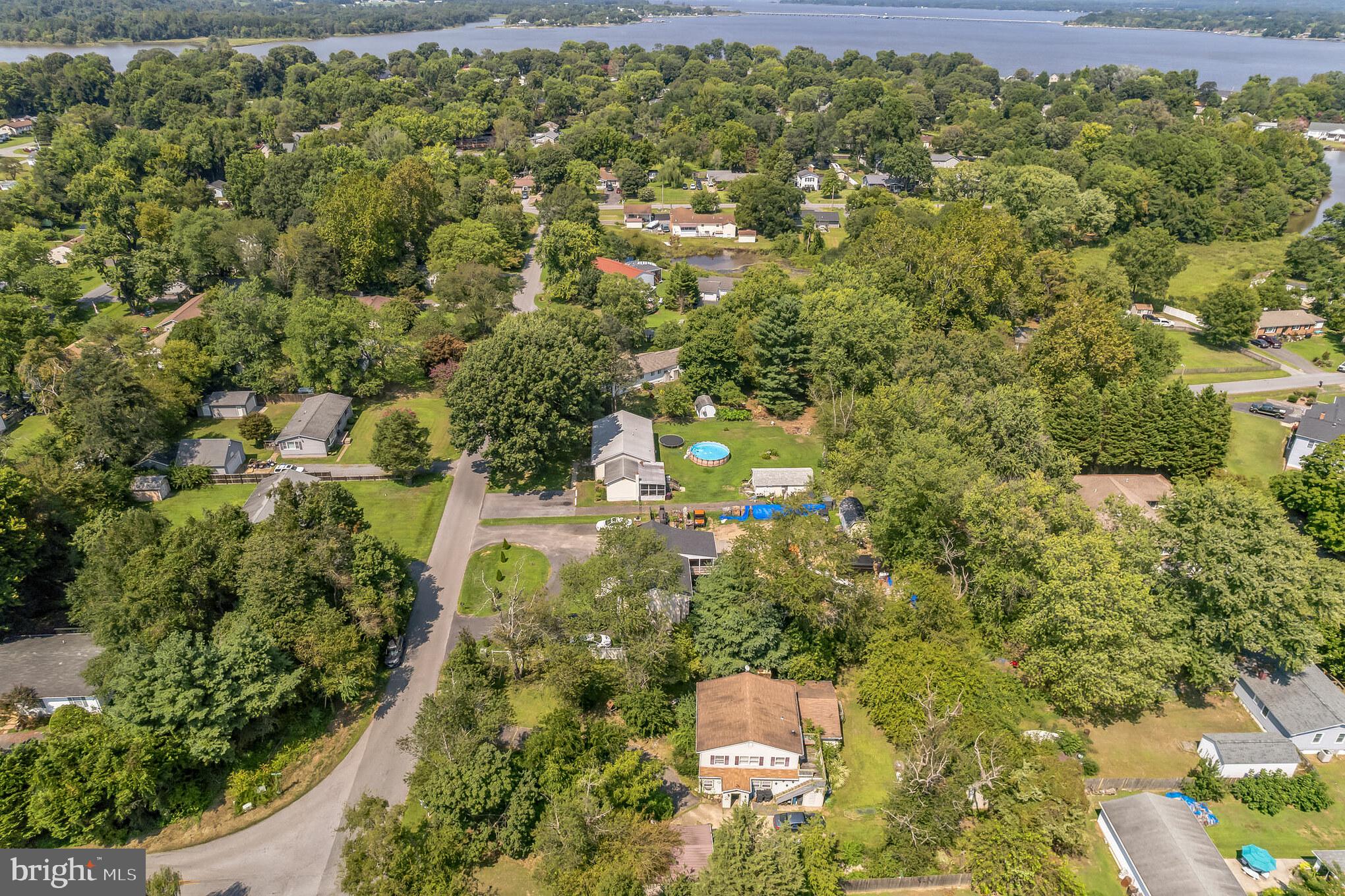 GOLDEN BEACH - Residential