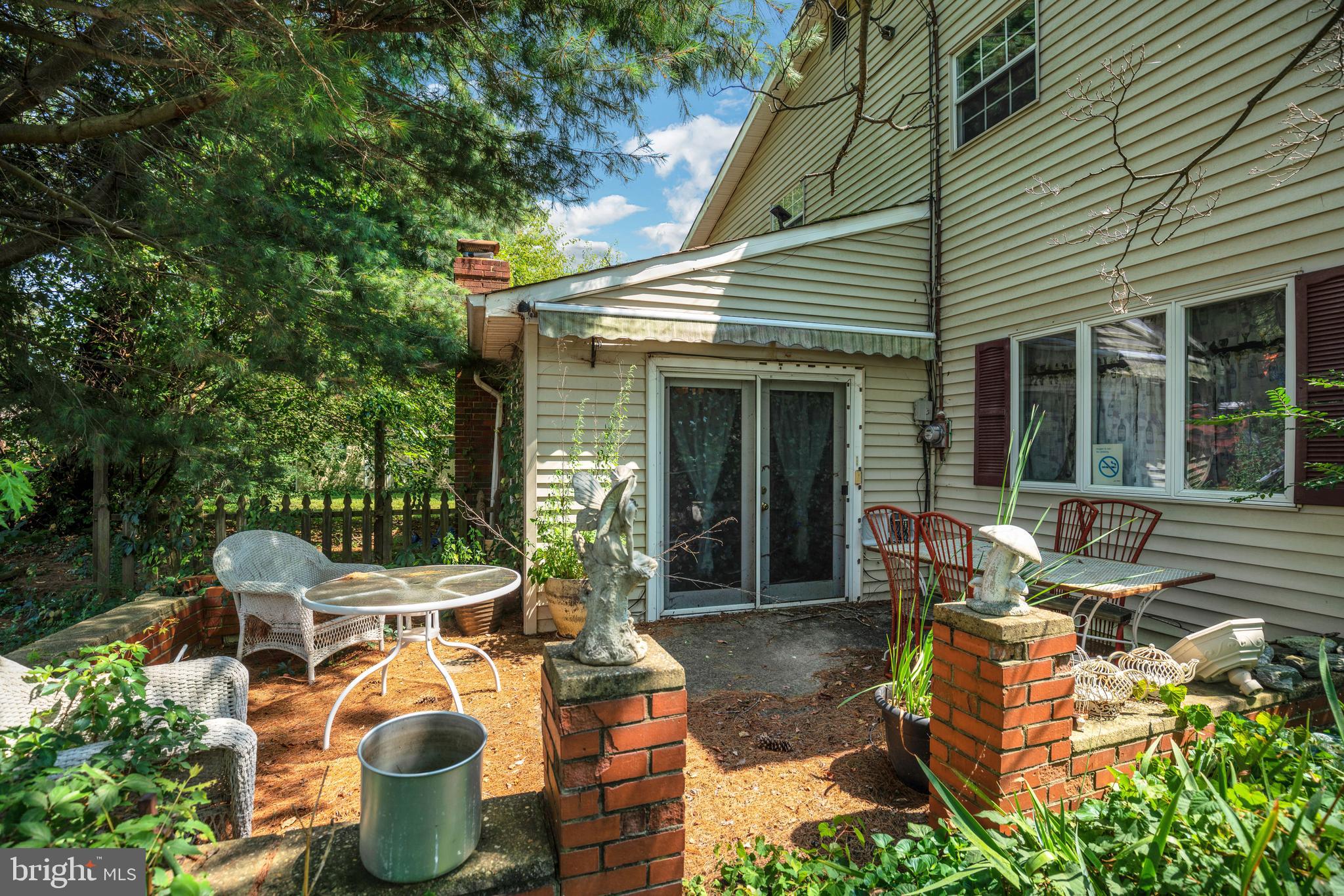 GOLDEN BEACH - Residential