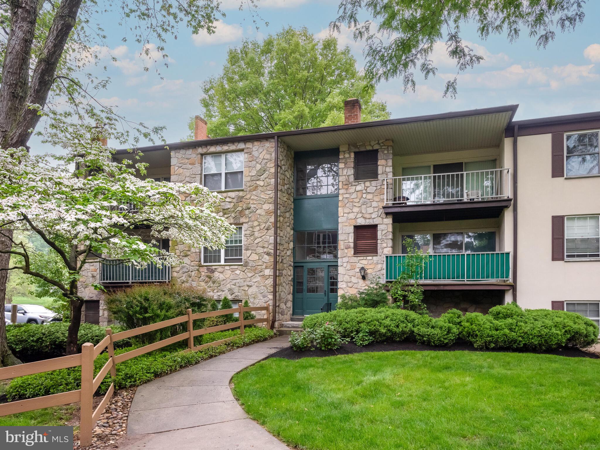 GLENHARDIE CONDOS - Residential