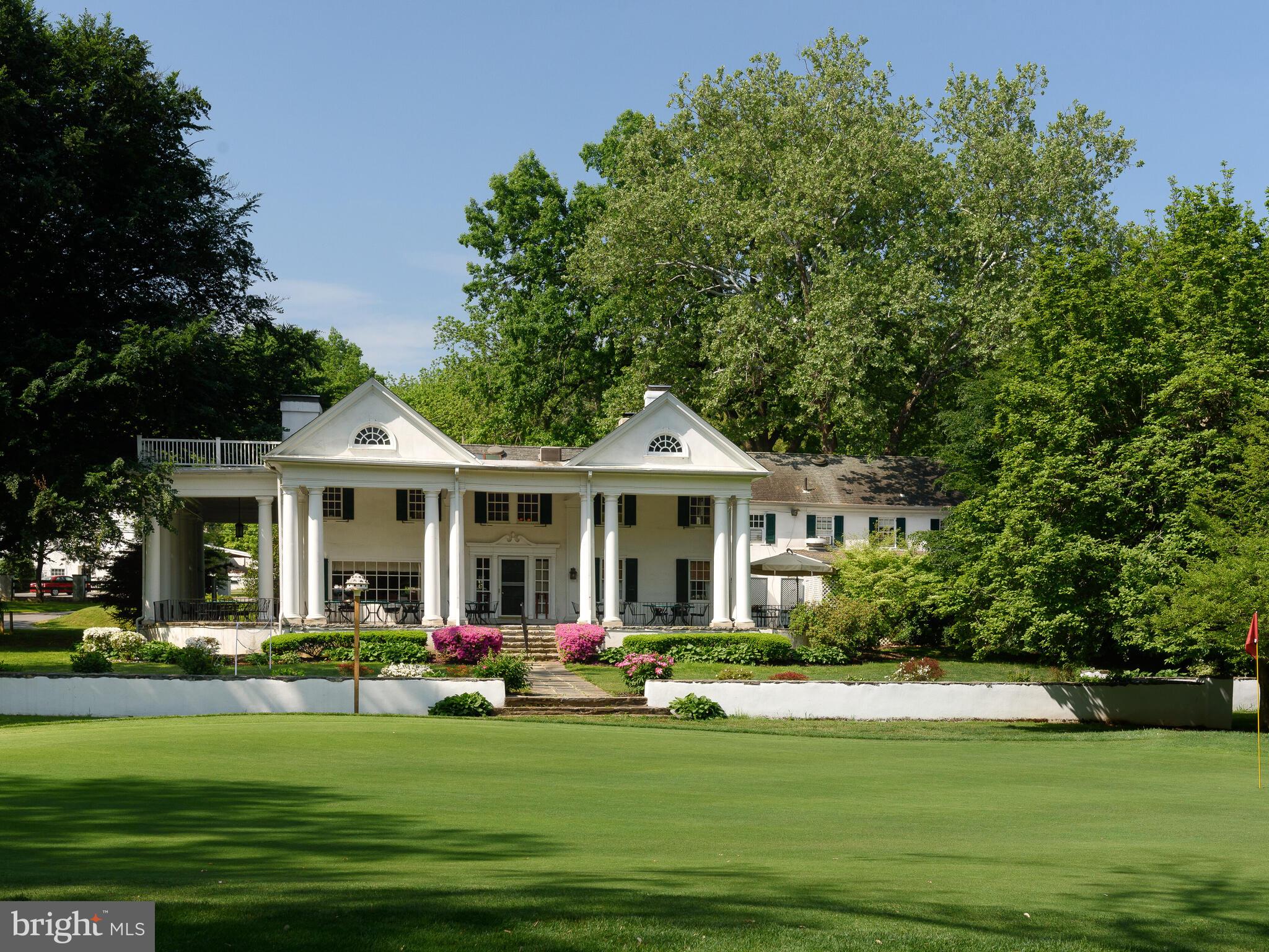 GLENHARDIE CONDOS - Residential