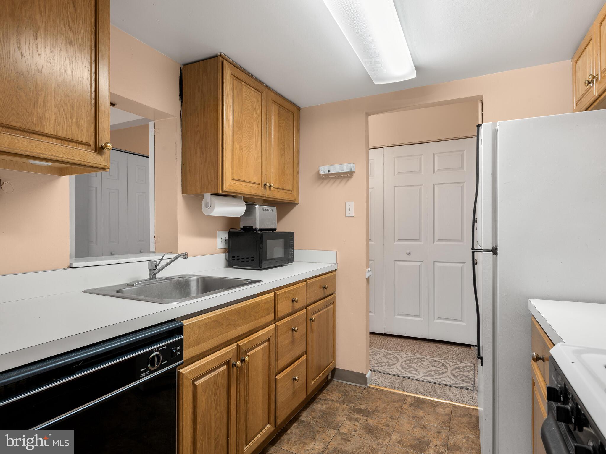 GLENHARDIE CONDOS - Residential