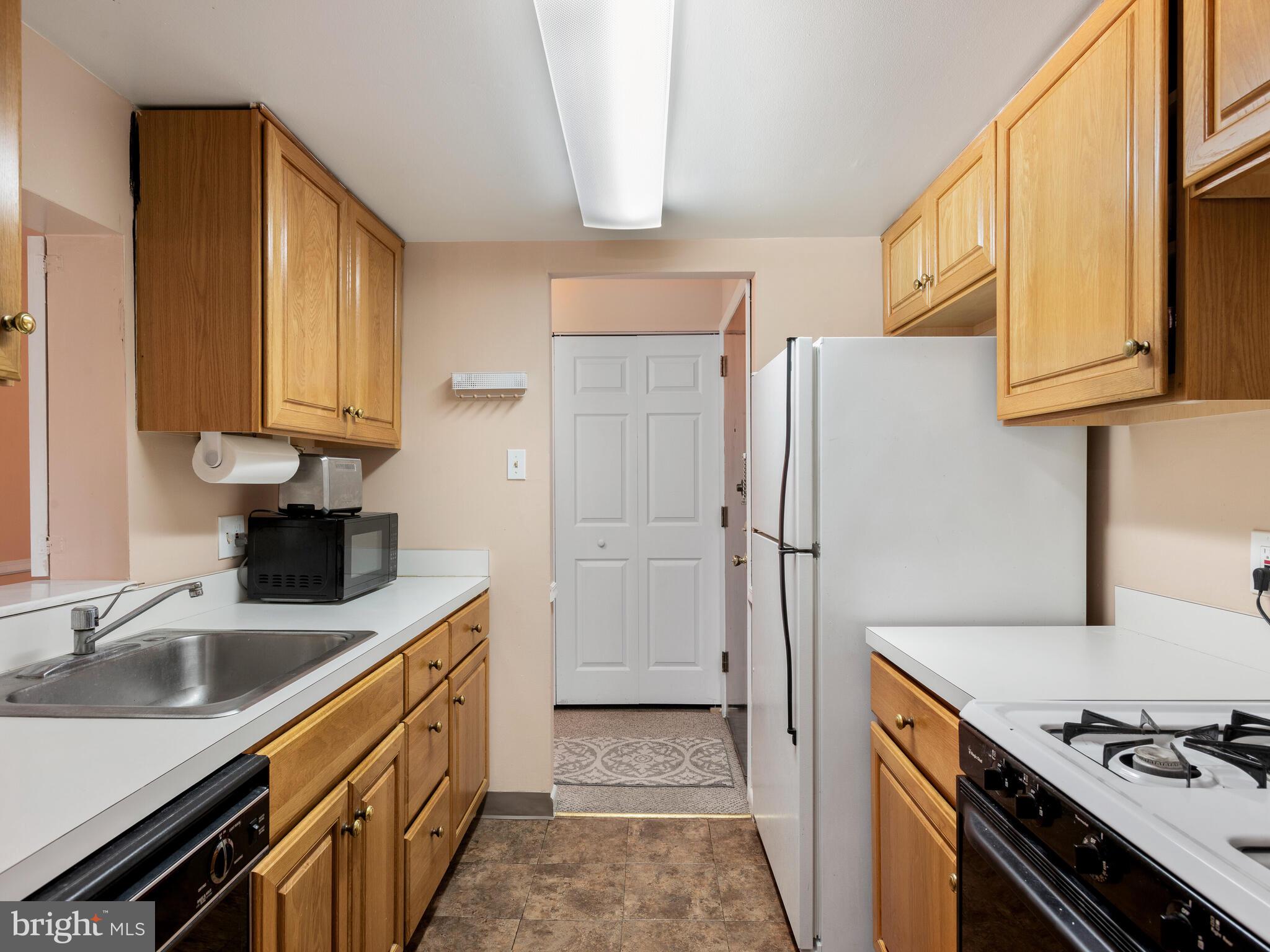 GLENHARDIE CONDOS - Residential