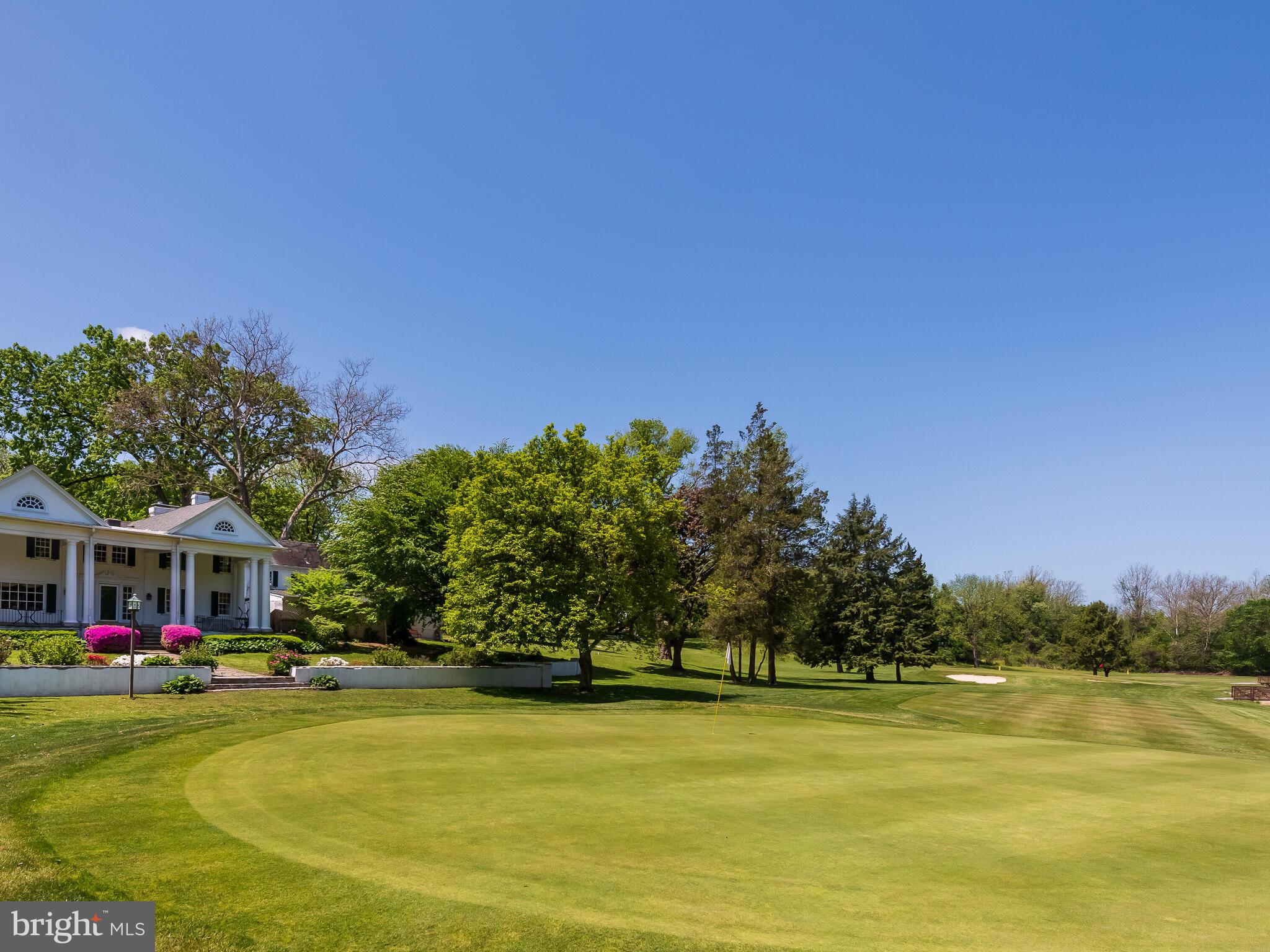 GLENHARDIE CONDOS - Residential