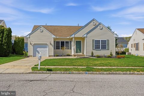 Photo of 104 Trellis Lane, SEWELL, NJ 08080 (MLS # NJGL2071358)