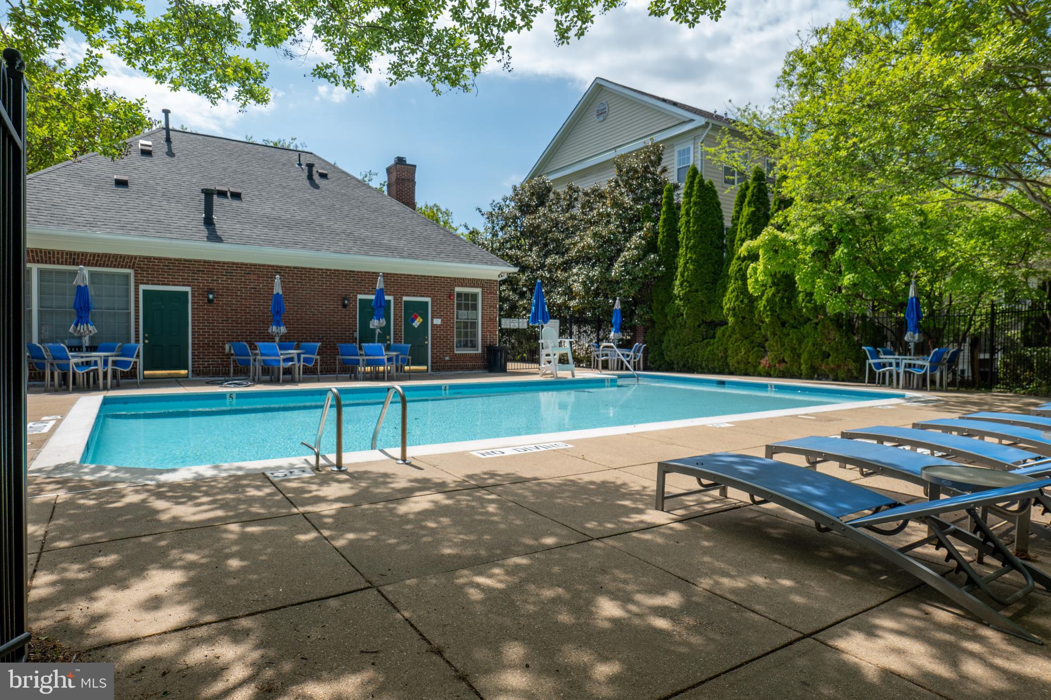 TYSONS VILLAGE - Residential