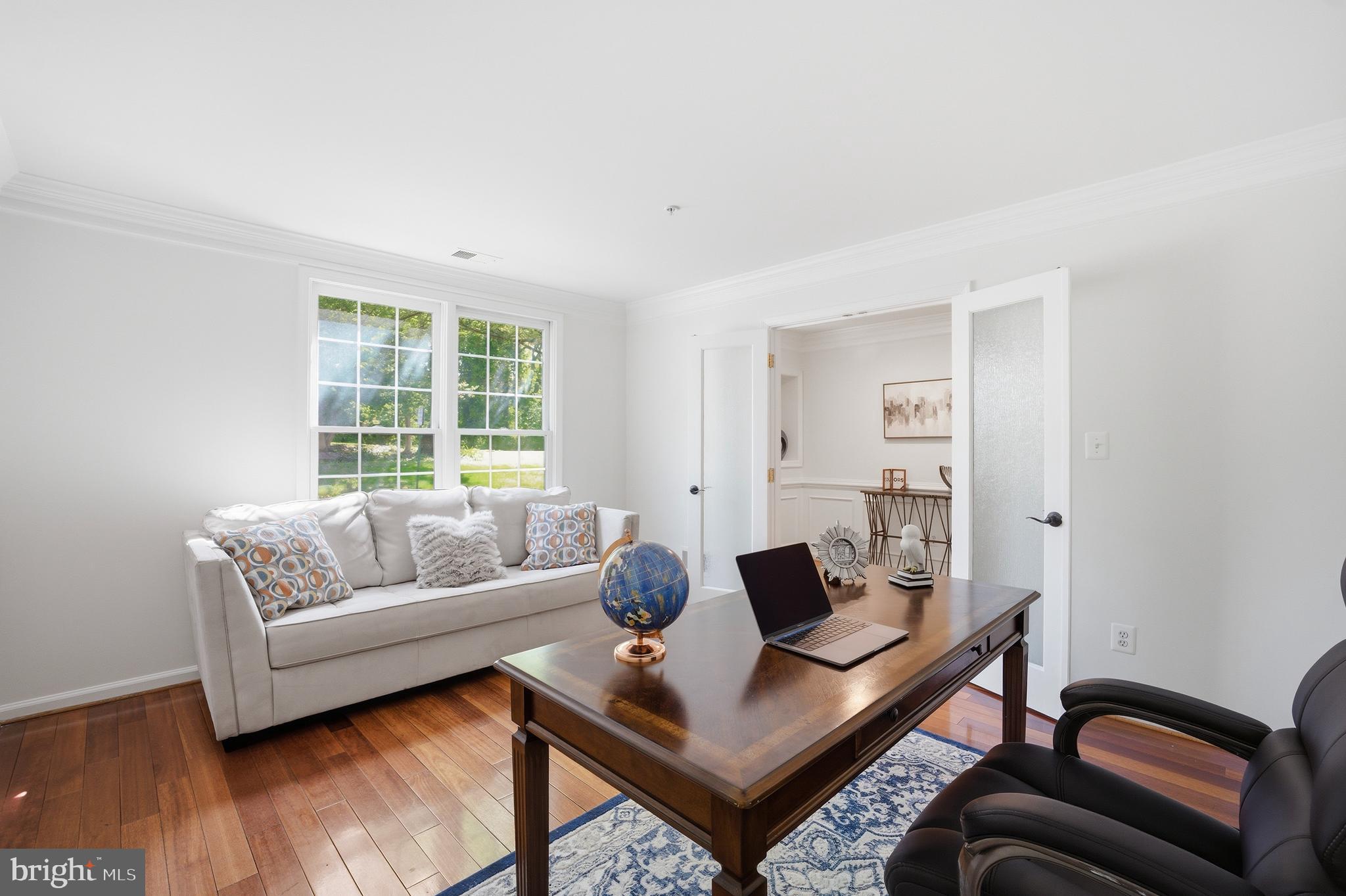 TYSONS VILLAGE - Residential