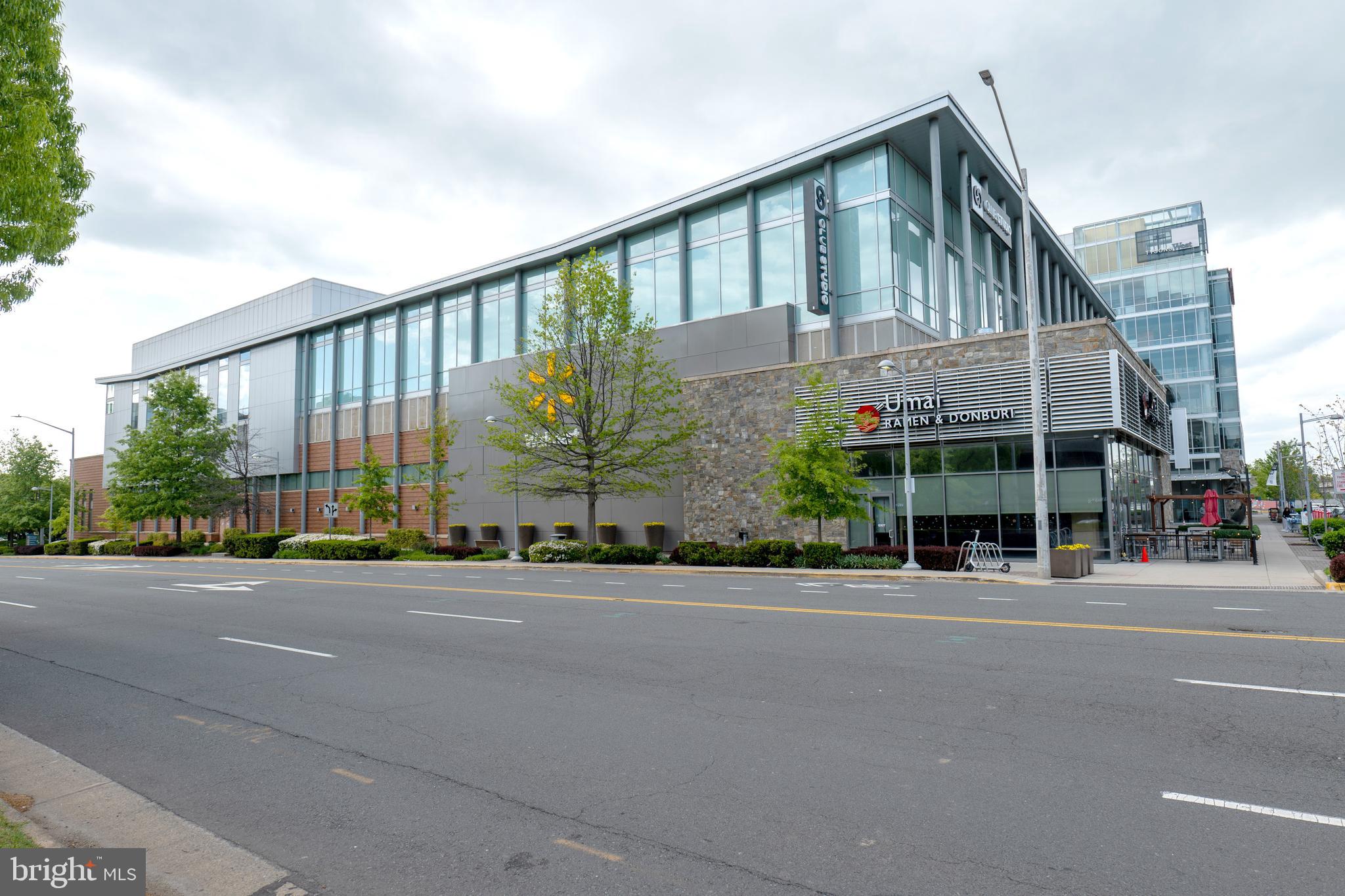 TYSONS VILLAGE - Residential