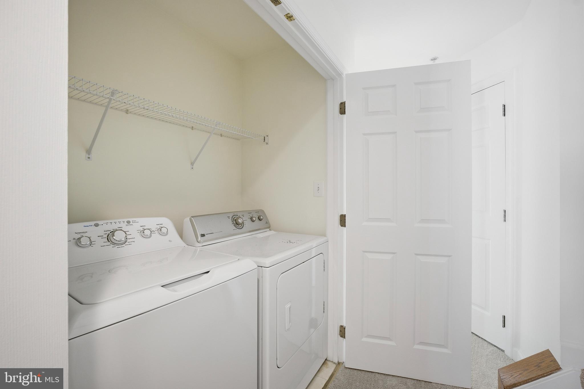 TYSONS VILLAGE - Residential