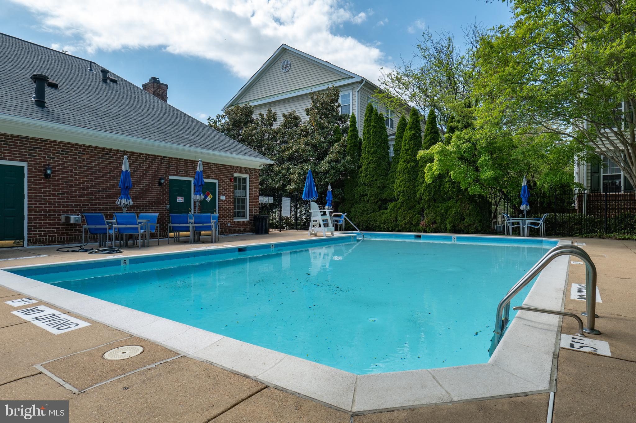 TYSONS VILLAGE - Residential