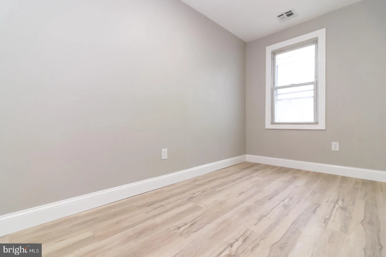 Trenton, New Jersey 08611, United States, 2 Bedrooms Bedrooms, ,2 BathroomsBathrooms,Residential,Active,94185