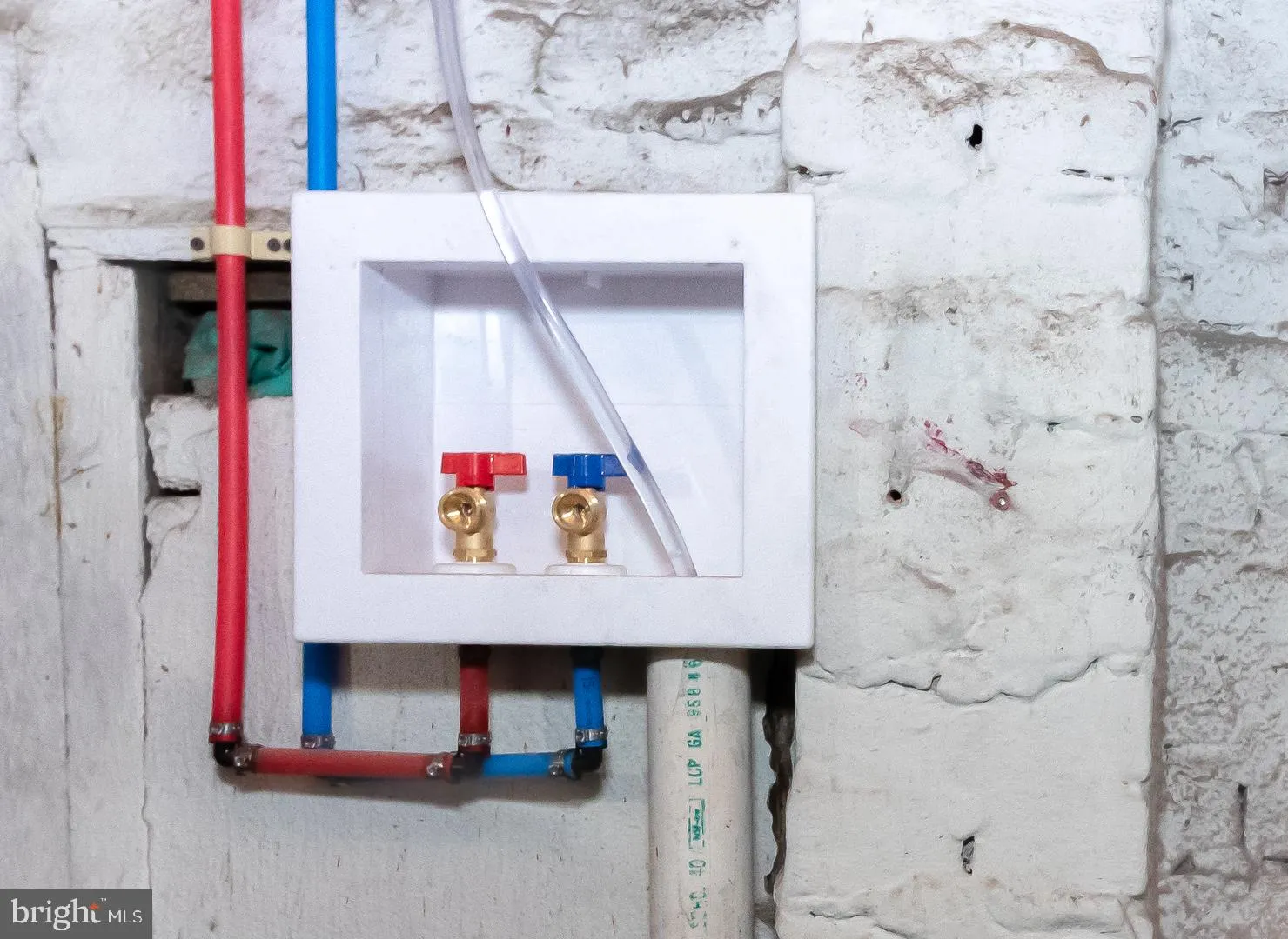 Trenton, New Jersey 08611, United States, 2 Bedrooms Bedrooms, ,2 BathroomsBathrooms,Residential,Active,94185