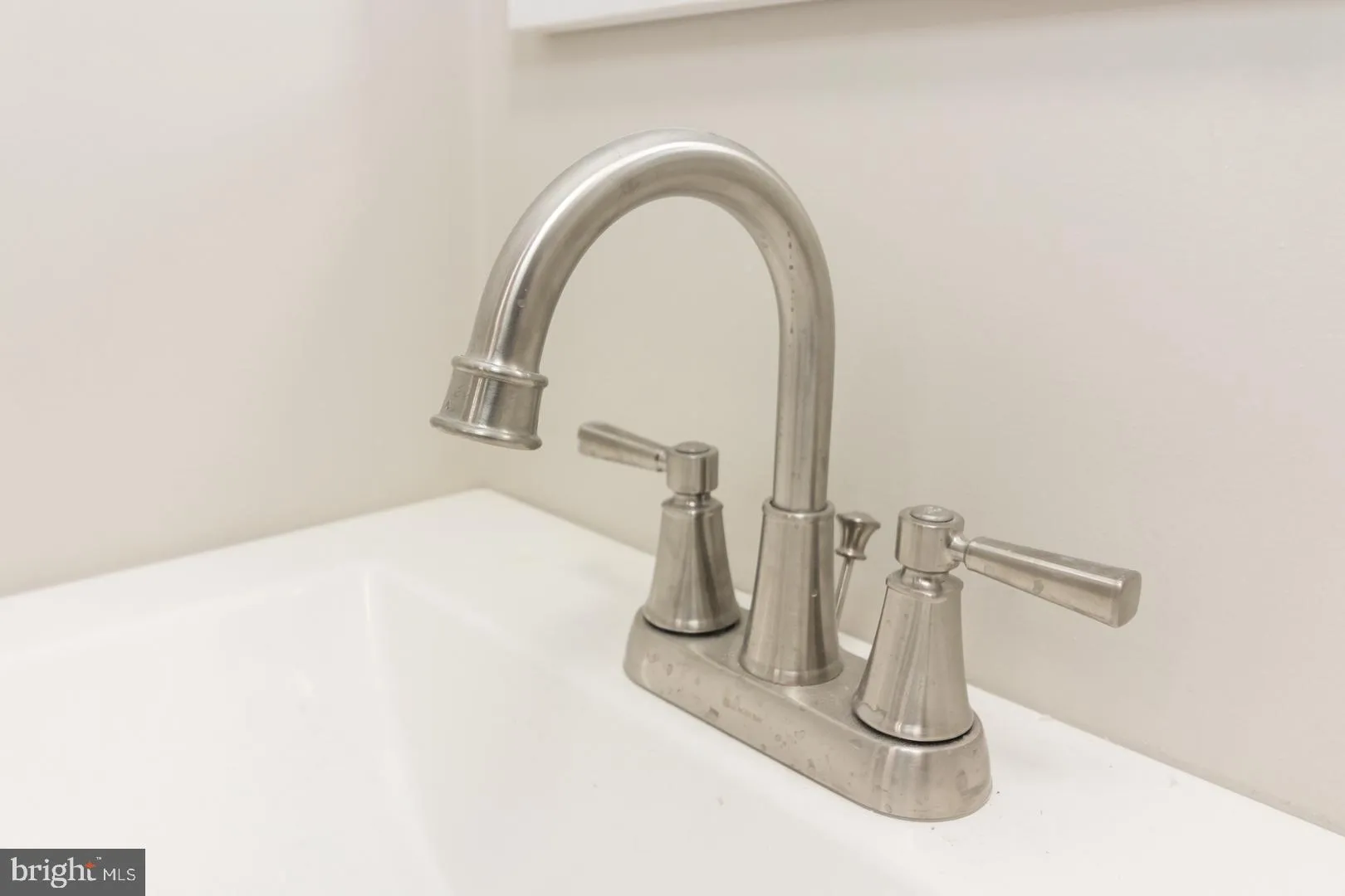 Trenton, New Jersey 08611, United States, 2 Bedrooms Bedrooms, ,2 BathroomsBathrooms,Residential,Active,94185