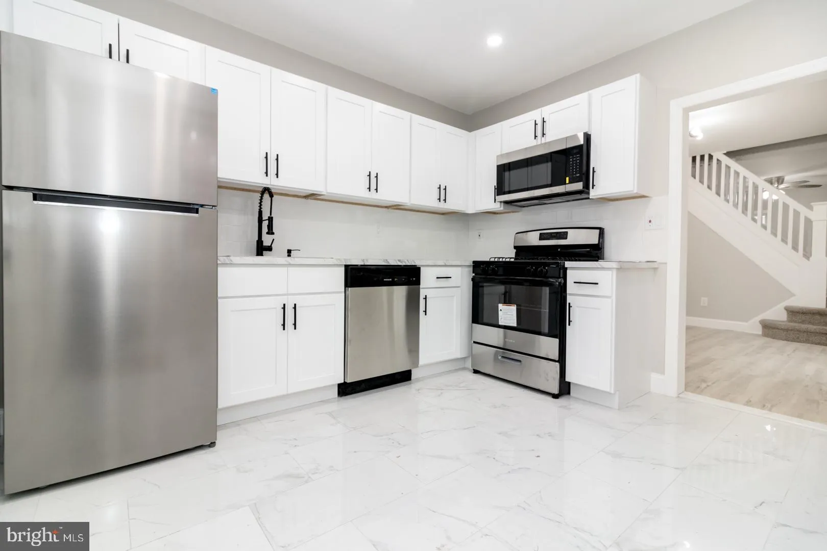 Trenton, New Jersey 08611, United States, 2 Bedrooms Bedrooms, ,2 BathroomsBathrooms,Residential,Active,94185