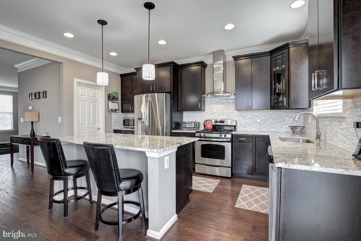 EASTGATE SQUARE - Residential