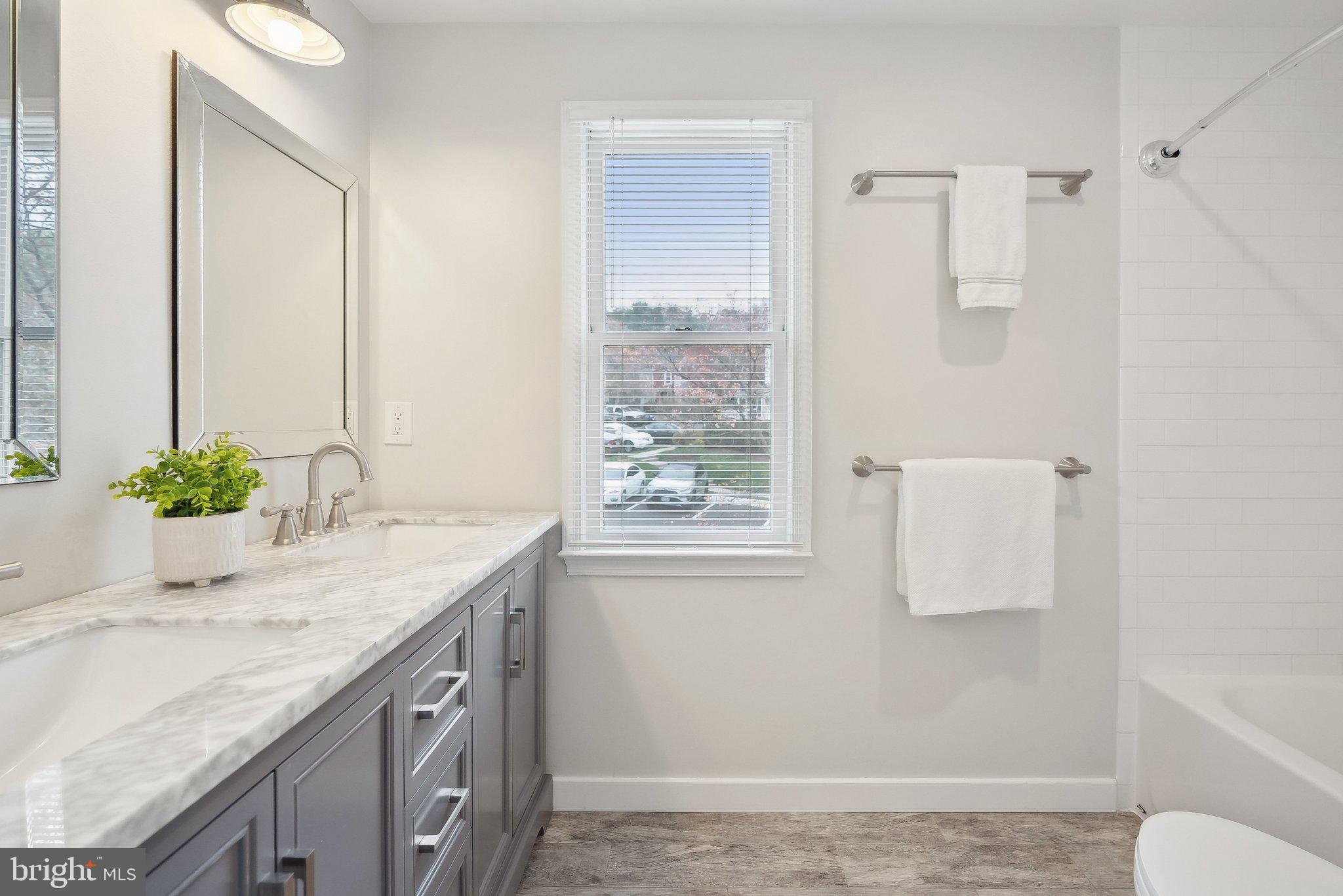 WHISPERHILL - Residential