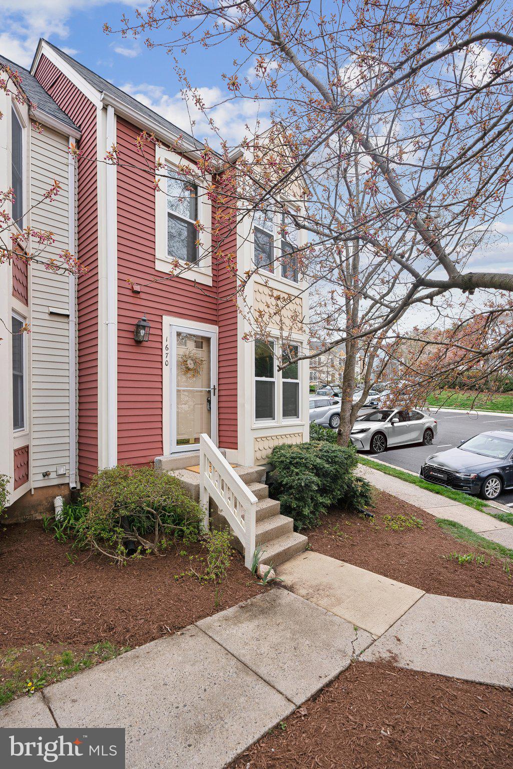 WHISPERHILL - Residential