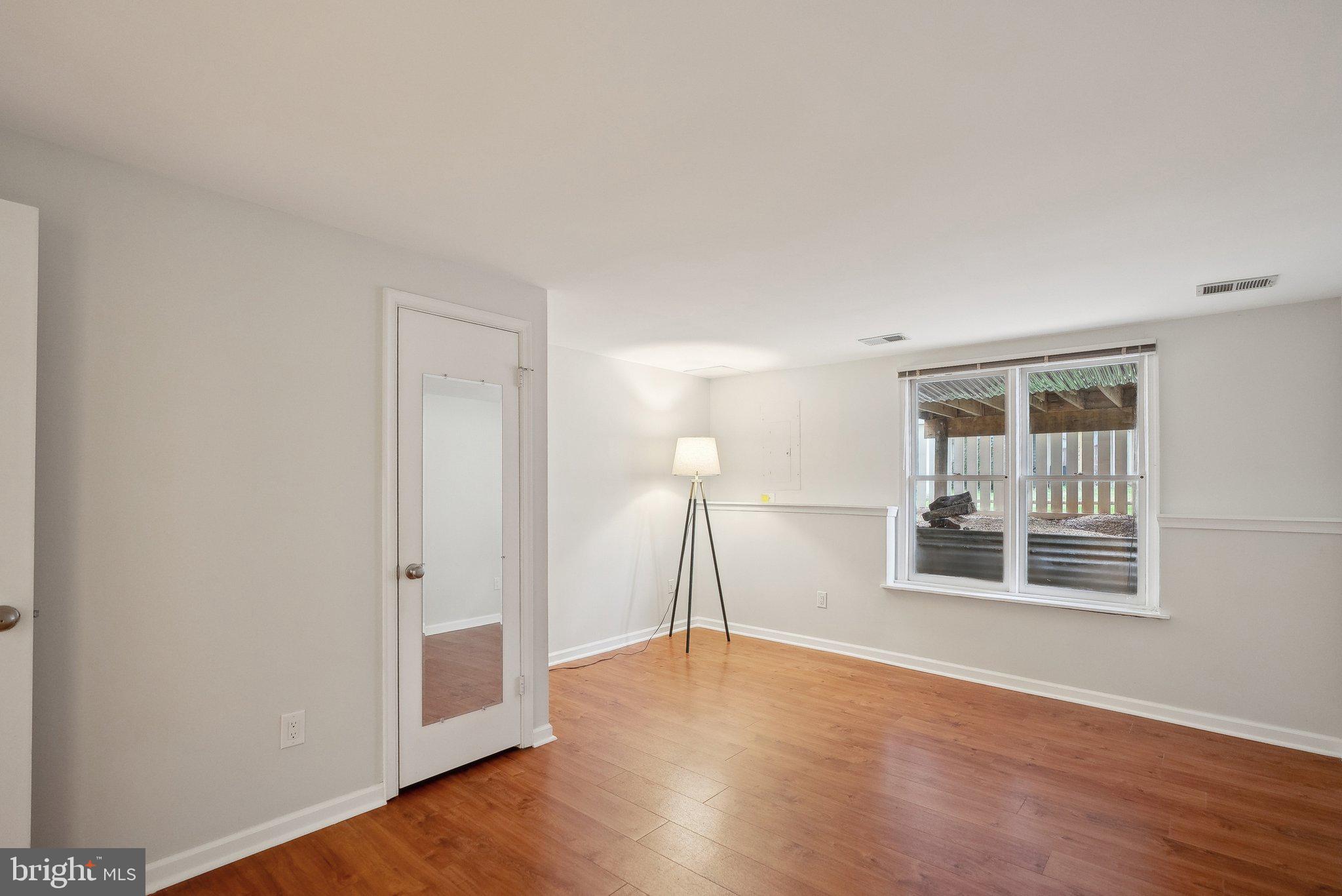 WHISPERHILL - Residential