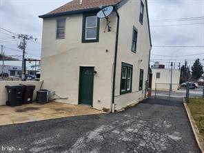 1934 W 9TH STREET