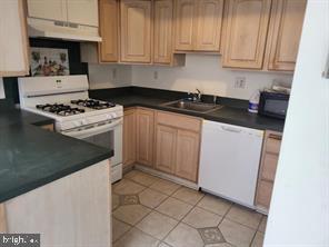 1934 W 9TH STREET