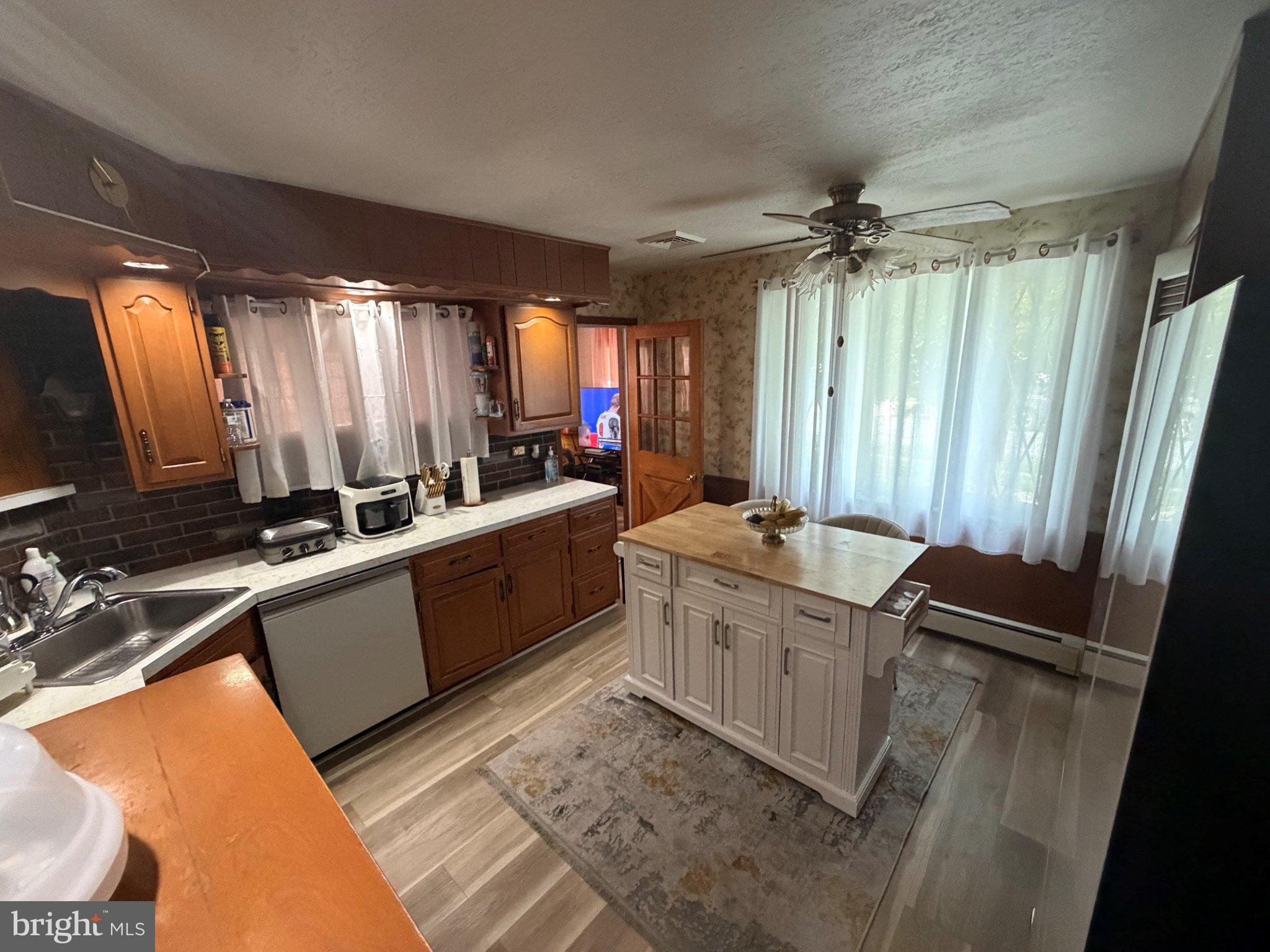 801 APACHE LANE
