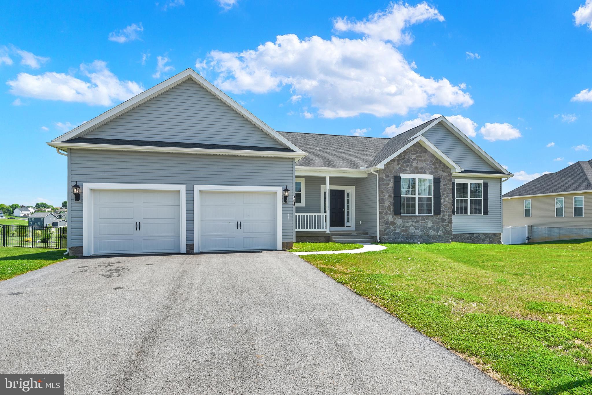 STONEWICKE - Residential