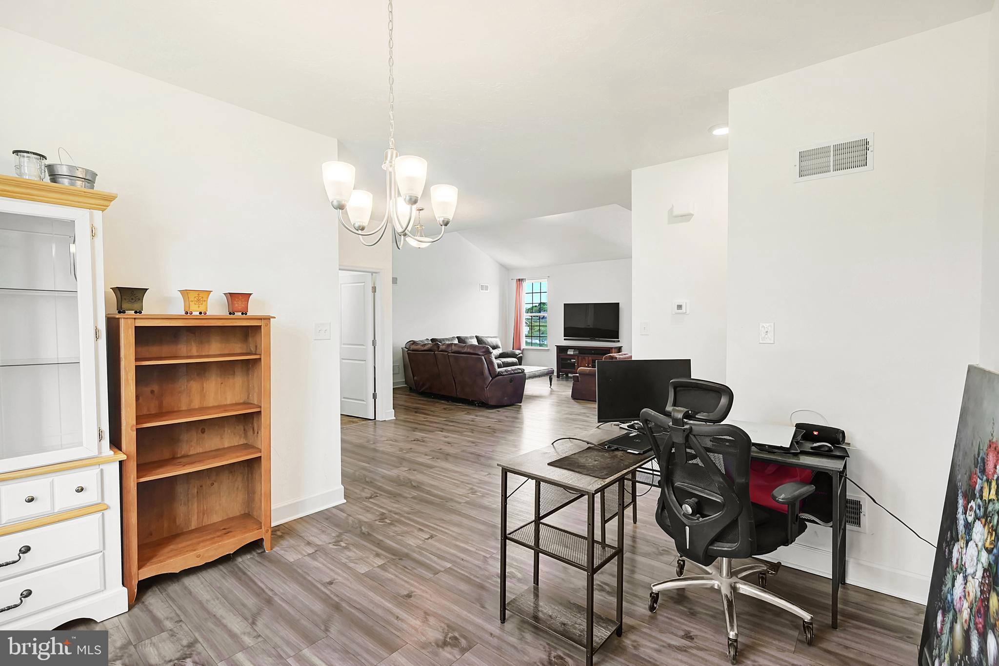 STONEWICKE - Residential