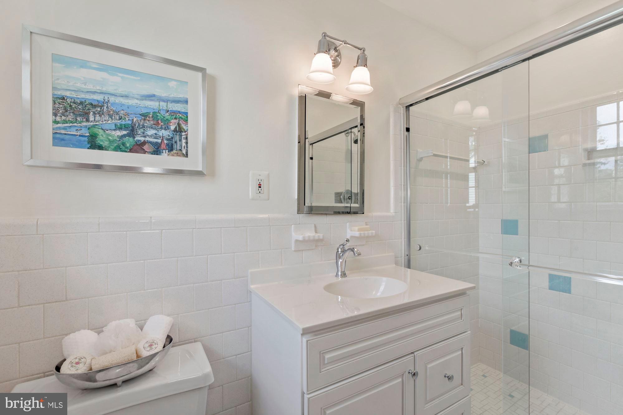 BRADLEY HILLS - Residential