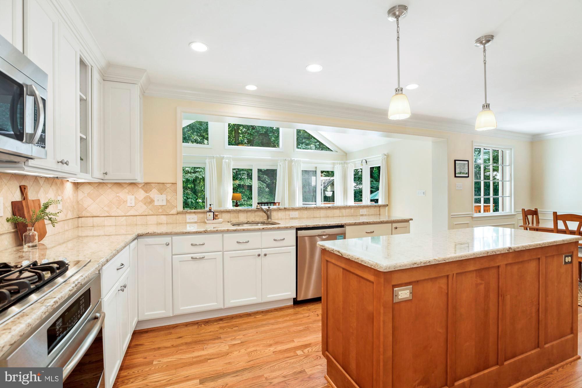 BRADLEY HILLS - Residential