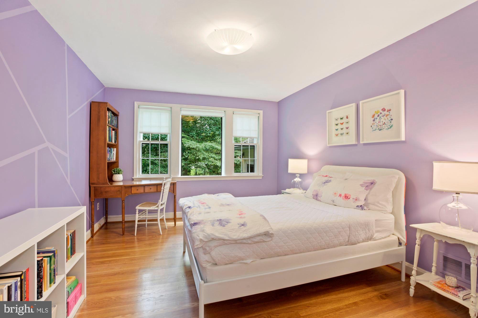 BRADLEY HILLS - Residential