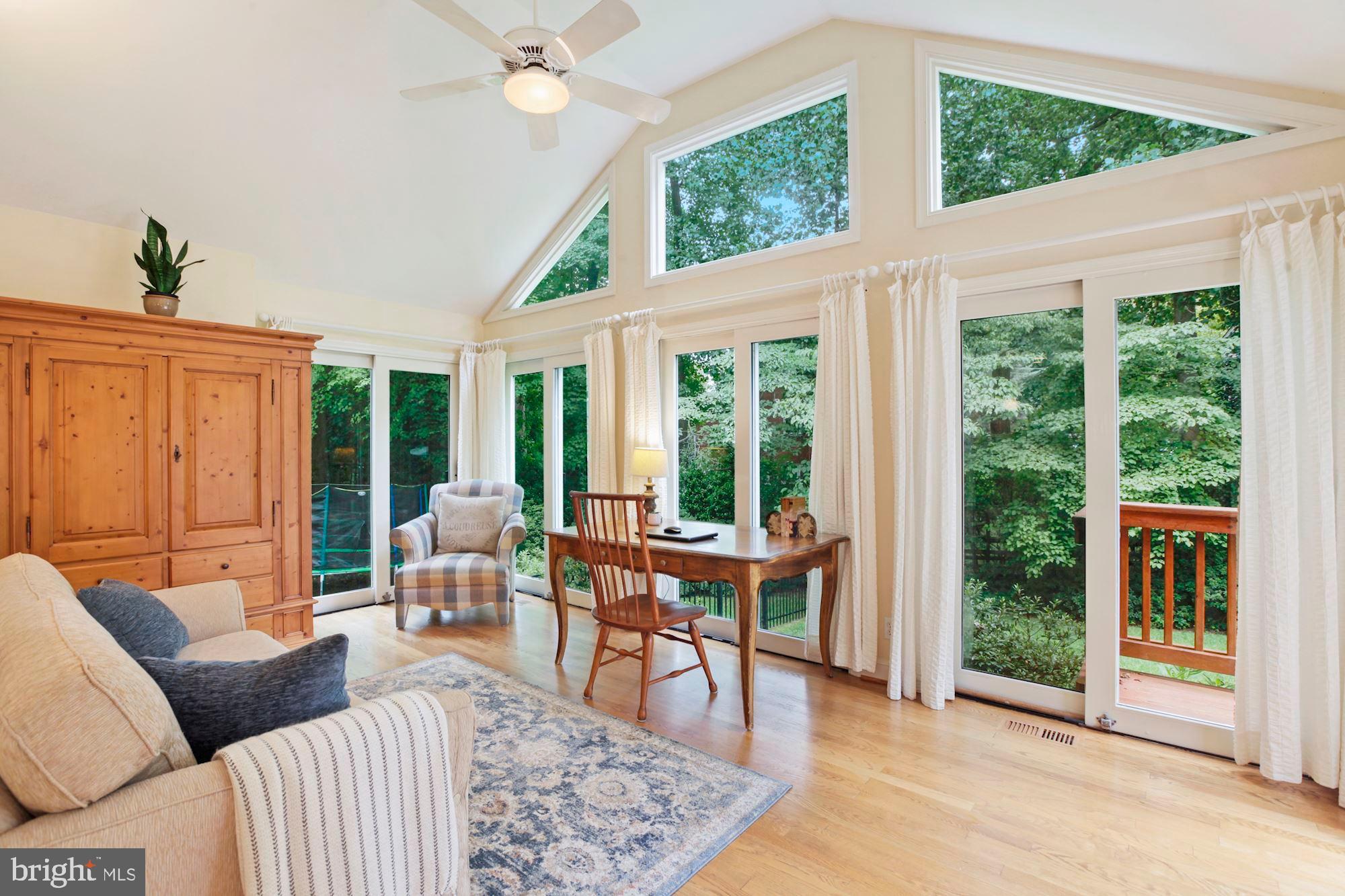 BRADLEY HILLS - Residential