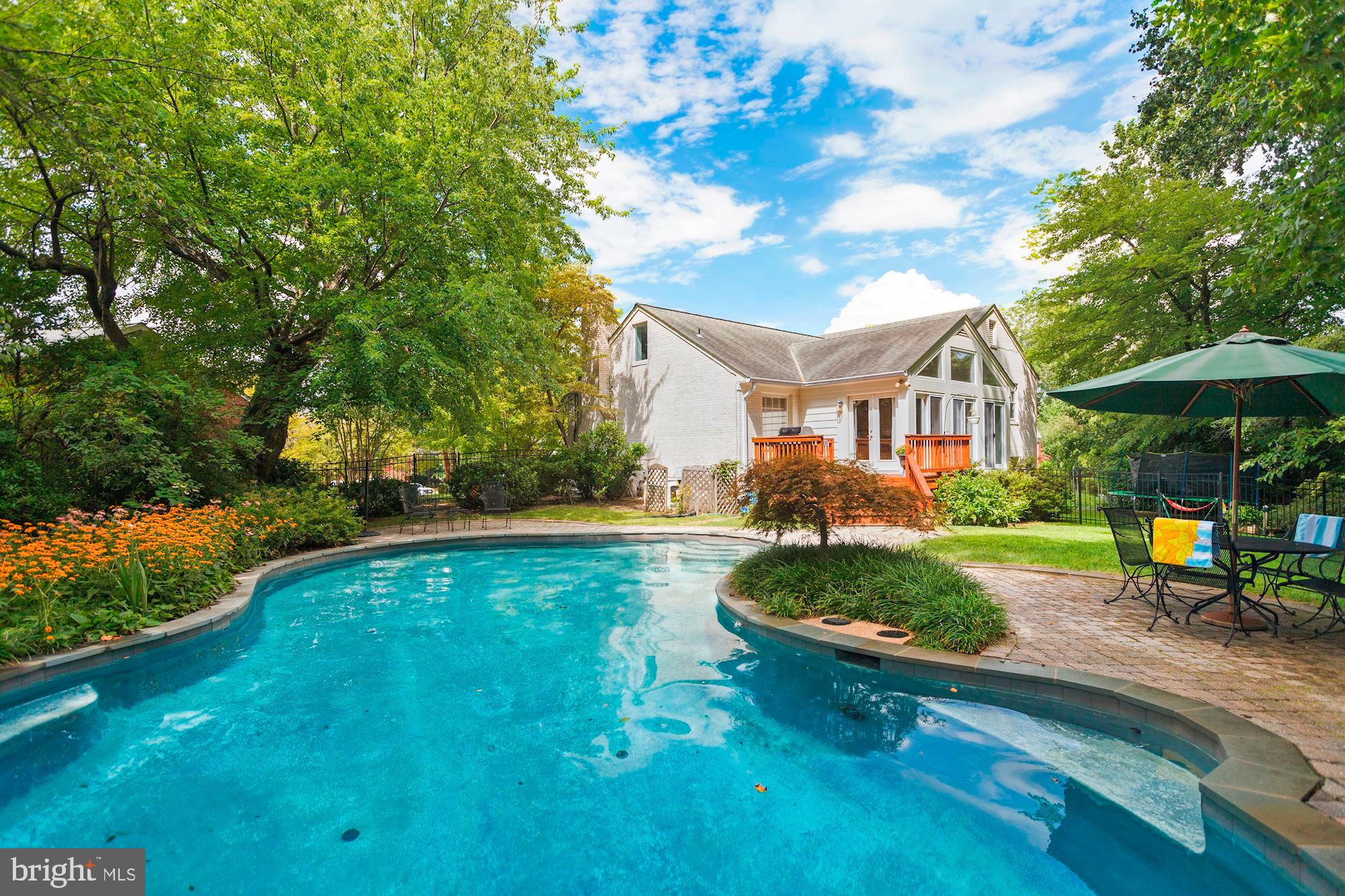 BRADLEY HILLS - Residential