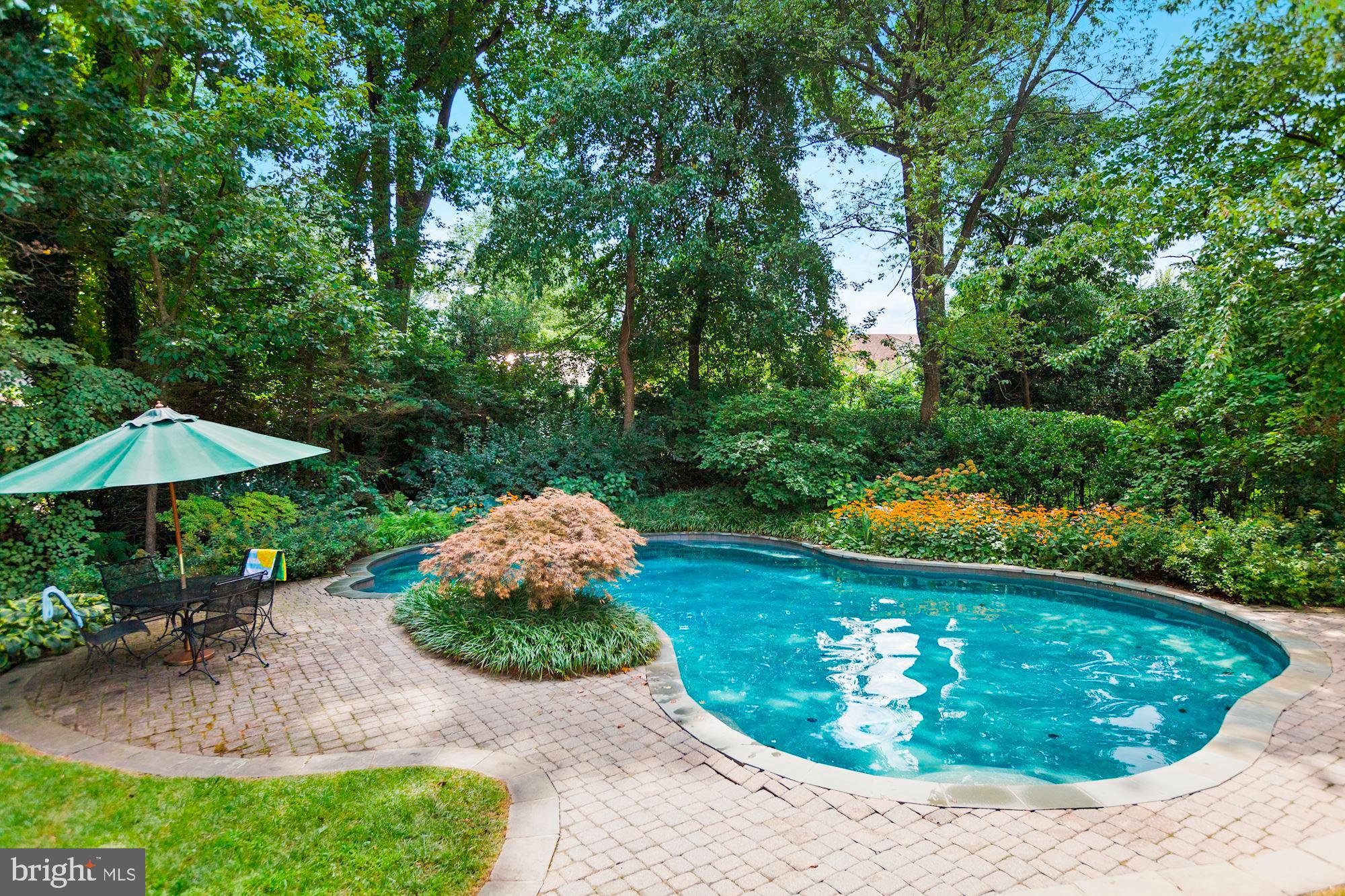 BRADLEY HILLS - Residential