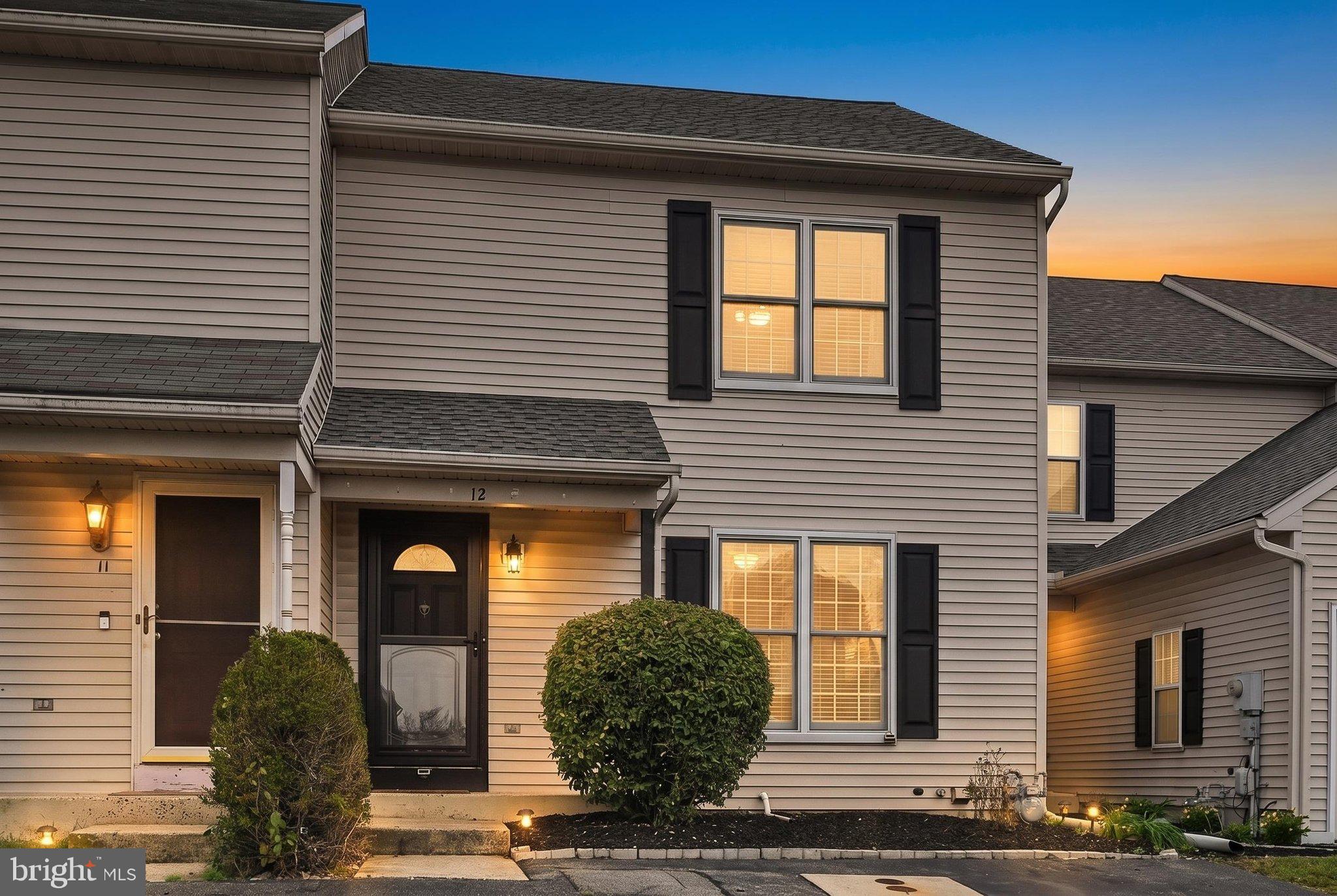 12 BROADWINGE CIRCLE