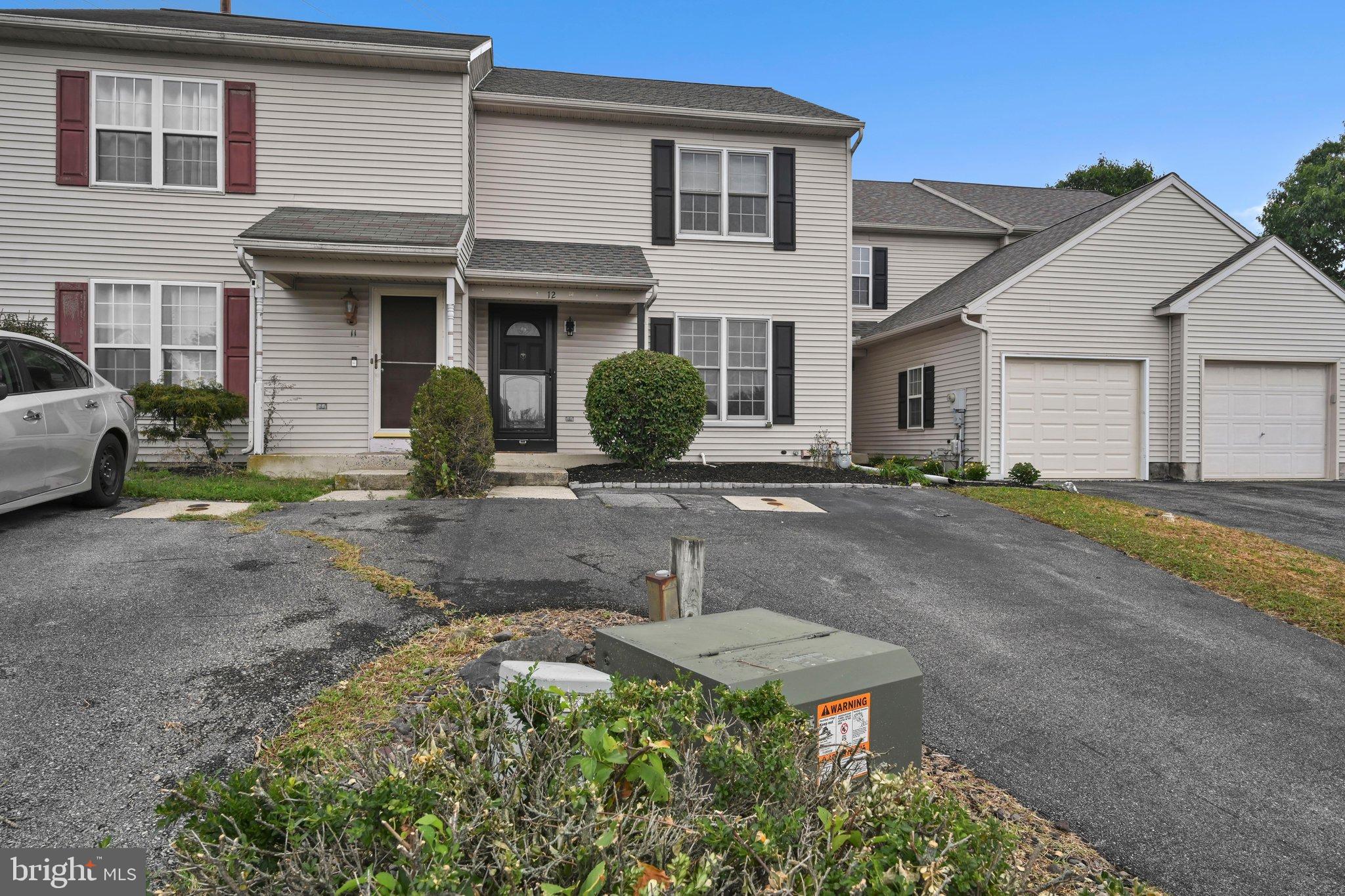 12 BROADWINGE CIRCLE