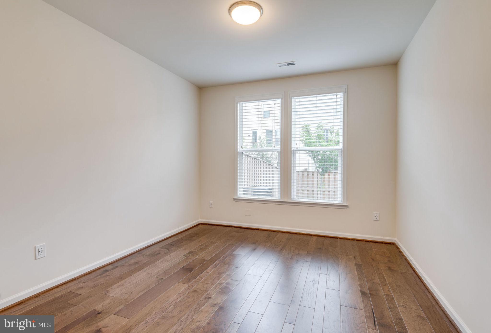 BRAMBLETON LANDBAY 3 - Residential